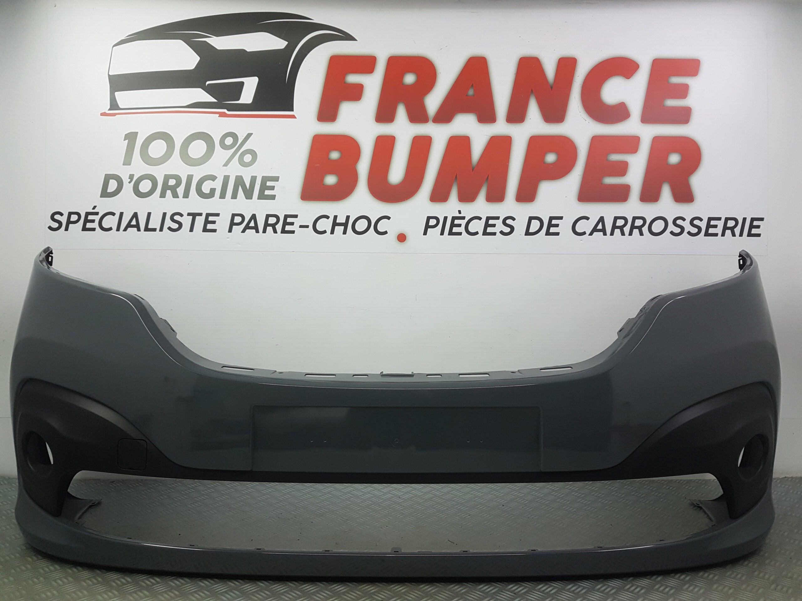 Pare-choc avant Renault Trafic 4 (à partir de 02/2022) – Neuf d'origine avec Park Assist