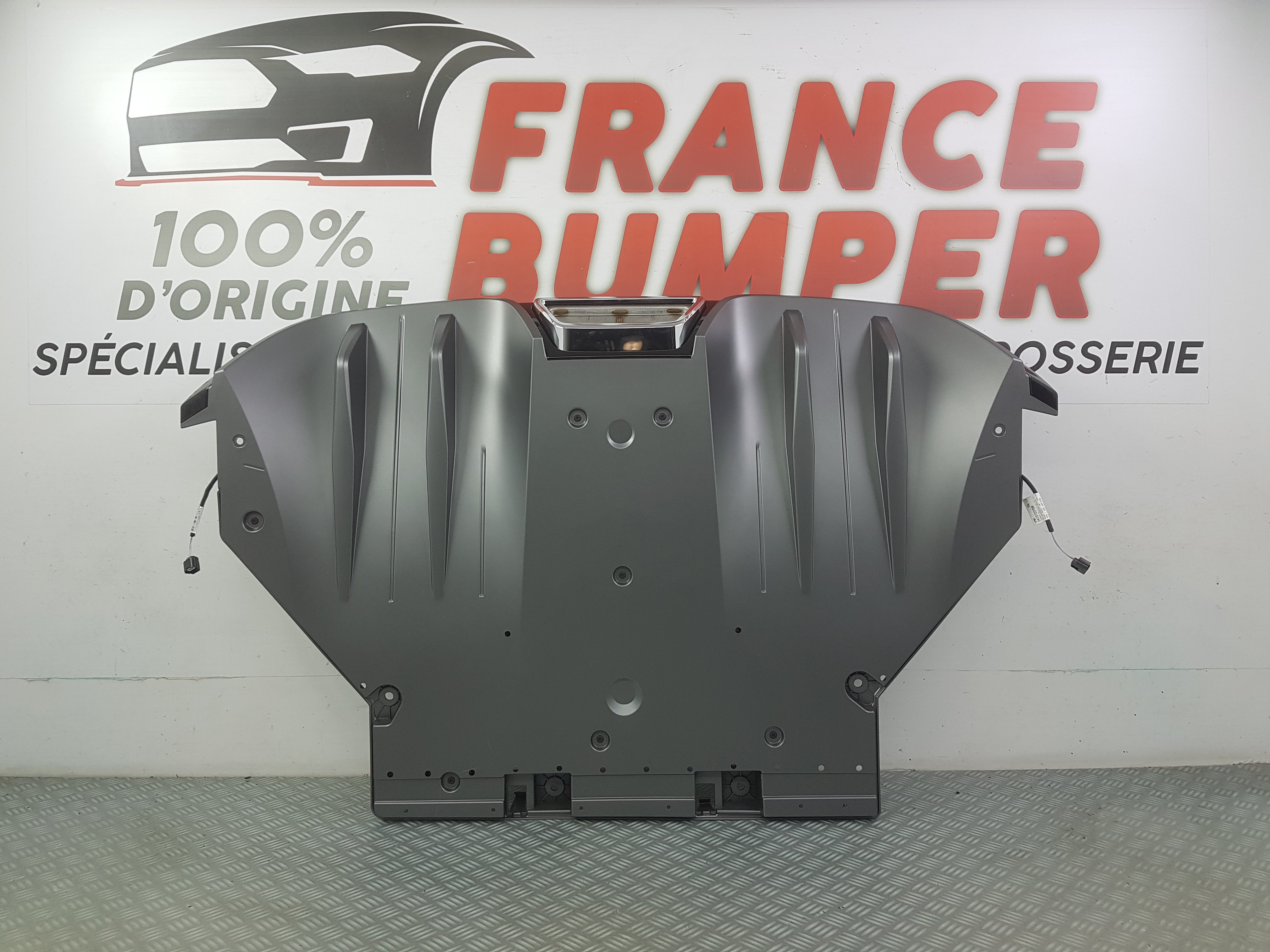 DEFLECTEUR PARE CHOC ARRIERE RENAULT MEGANE 4 RS.