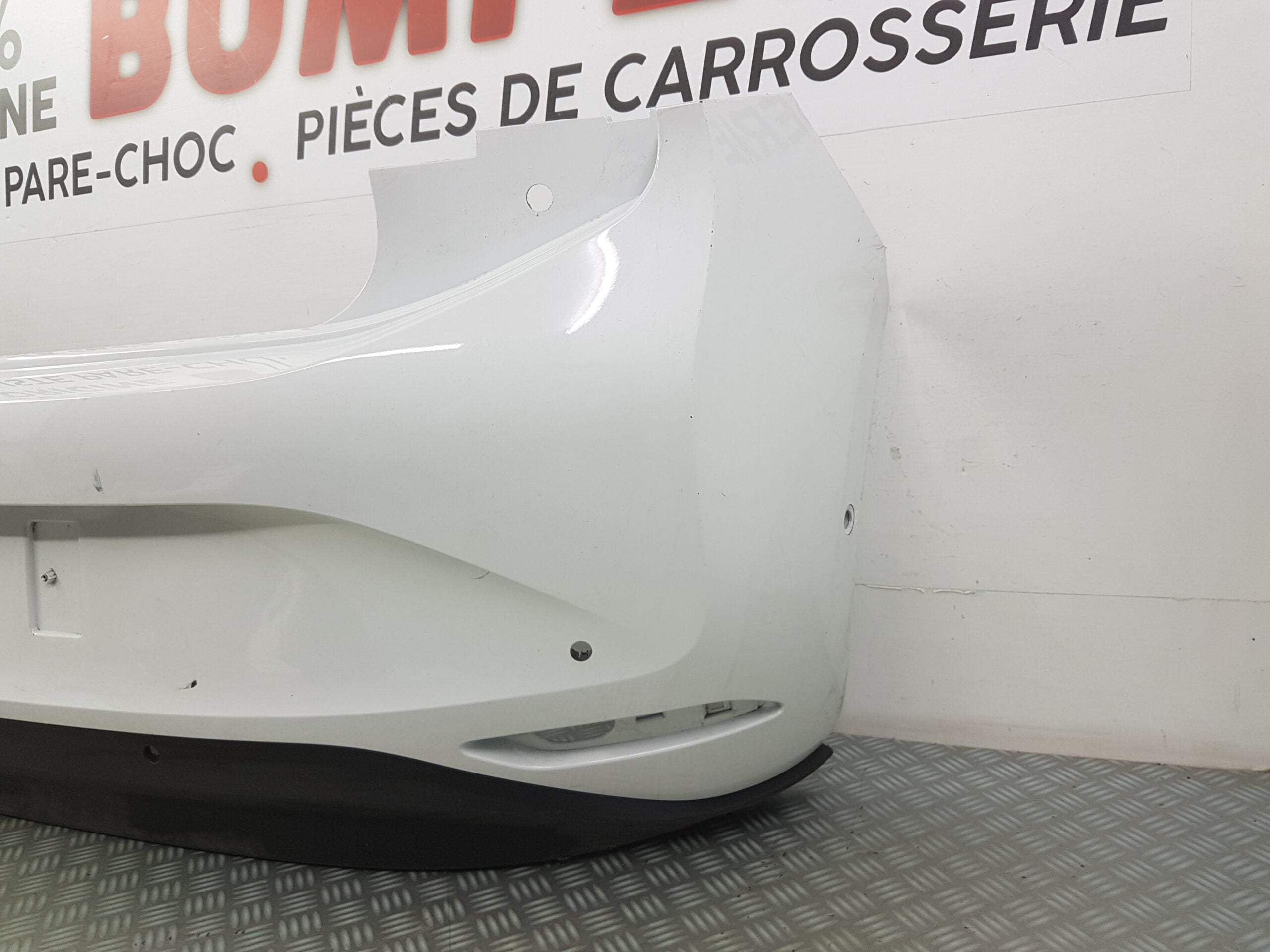 PARE CHOC ARRIERE VOLKSWAGEN ID3 ***.