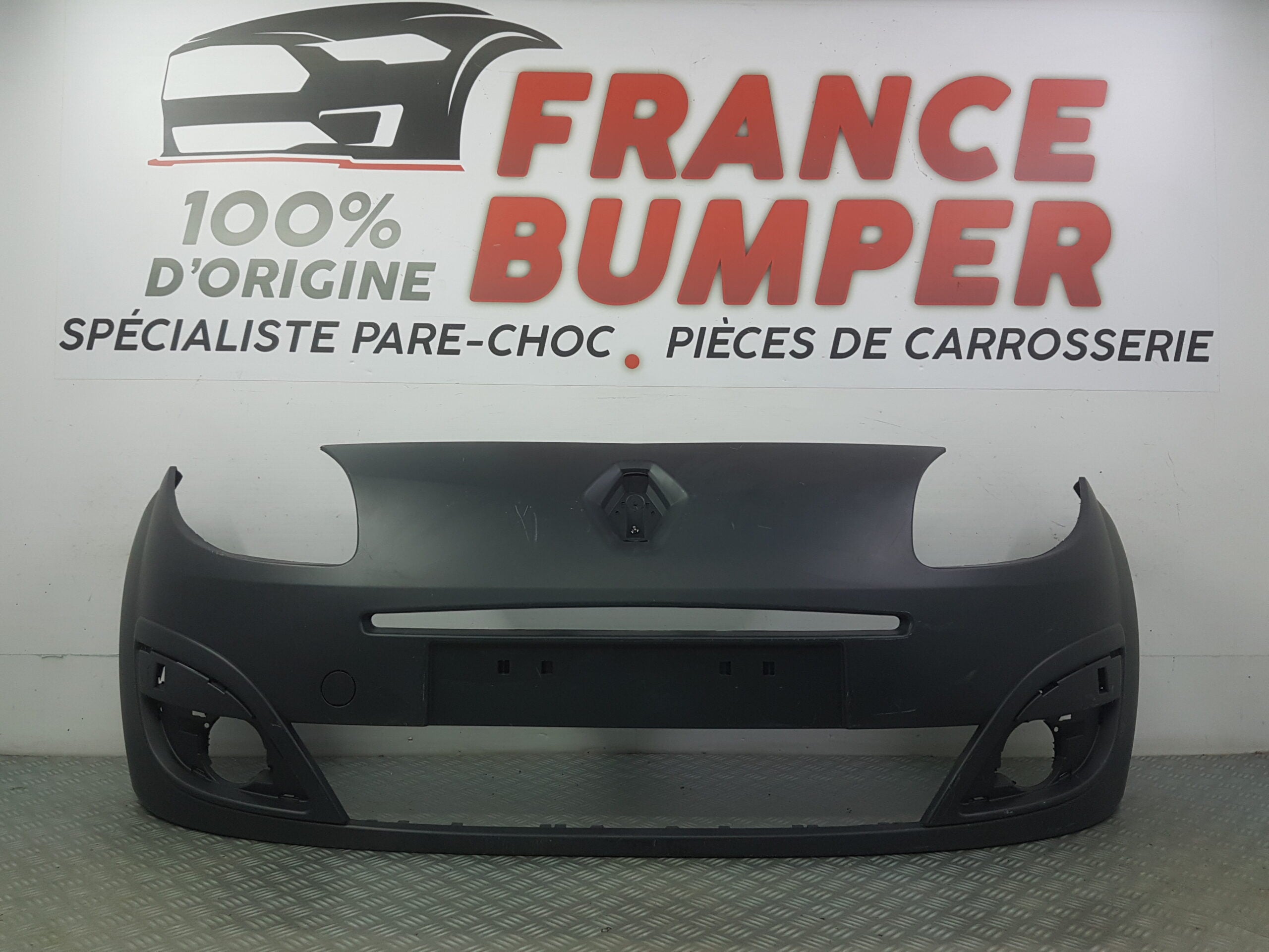 PARE CHOC AVANT RENAULT TWINGO 2 PH1 NEUF.