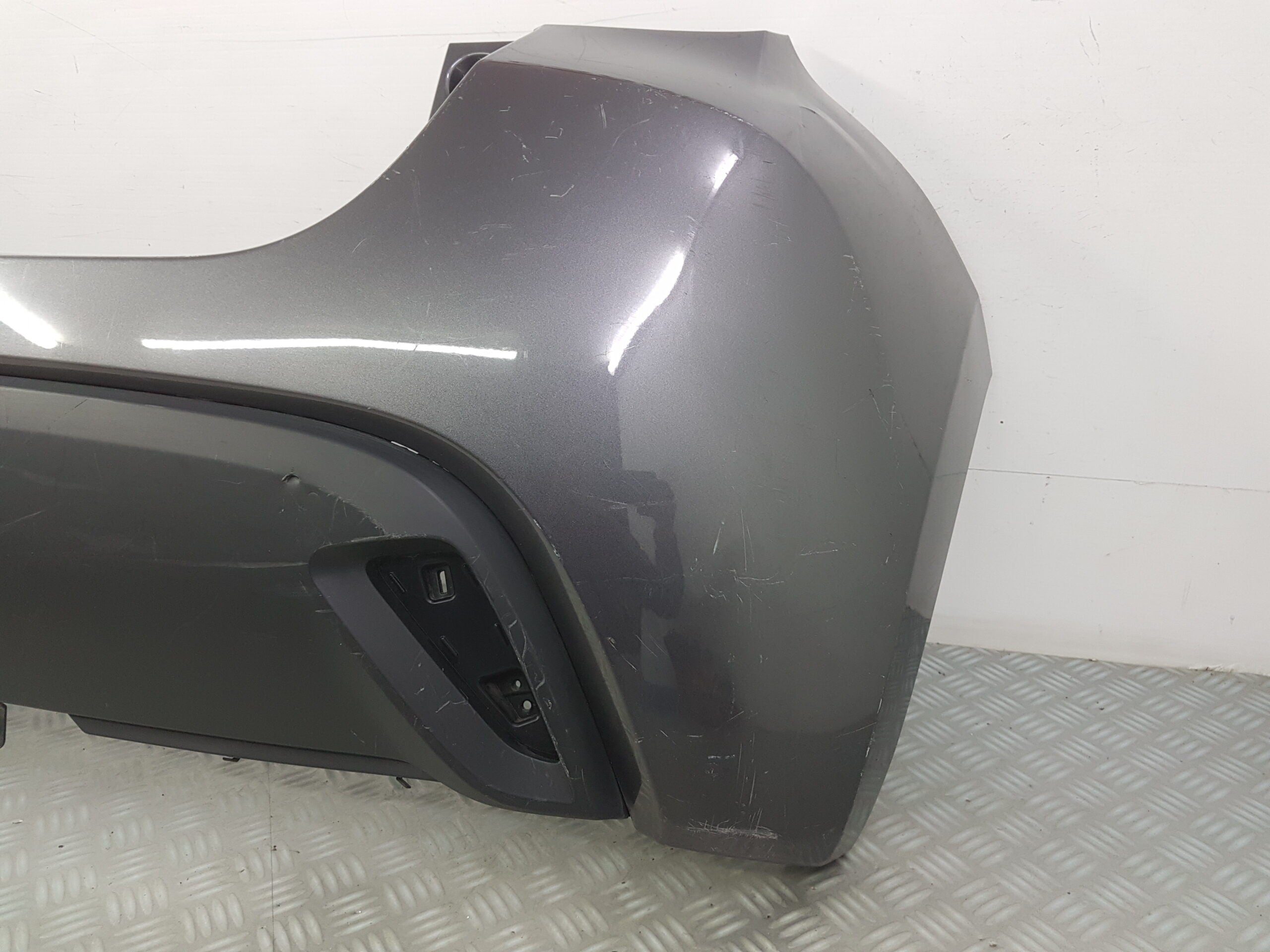 PARE CHOC ARRIERE   TOYOTA YARIS 4 / MAZDA 2 4.