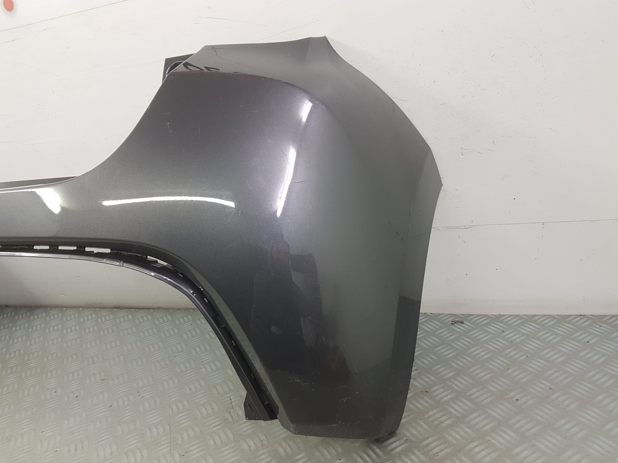 PARE CHOC ARRIERE   TOYOTA YARIS 4 / MAZDA 2 4.