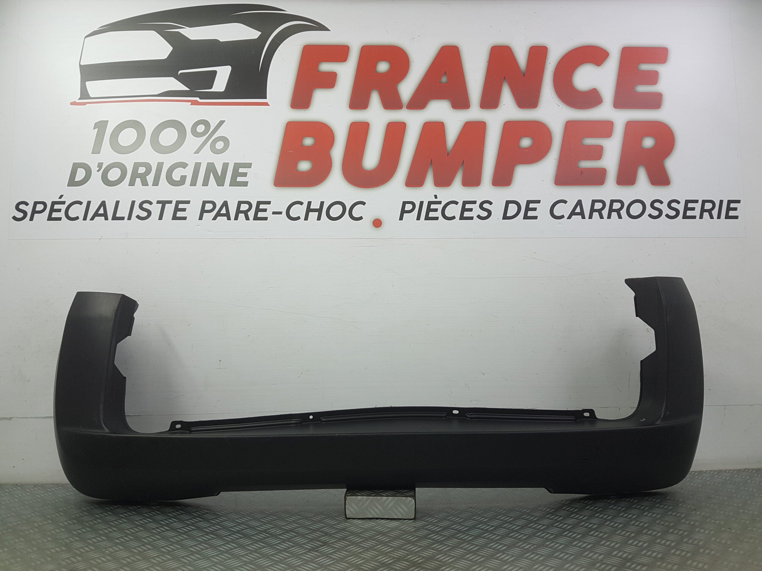 PARE CHOC ARRIERE PEUGEOT BIPPER / CITROEN NEMO / FIAT FIORINO.