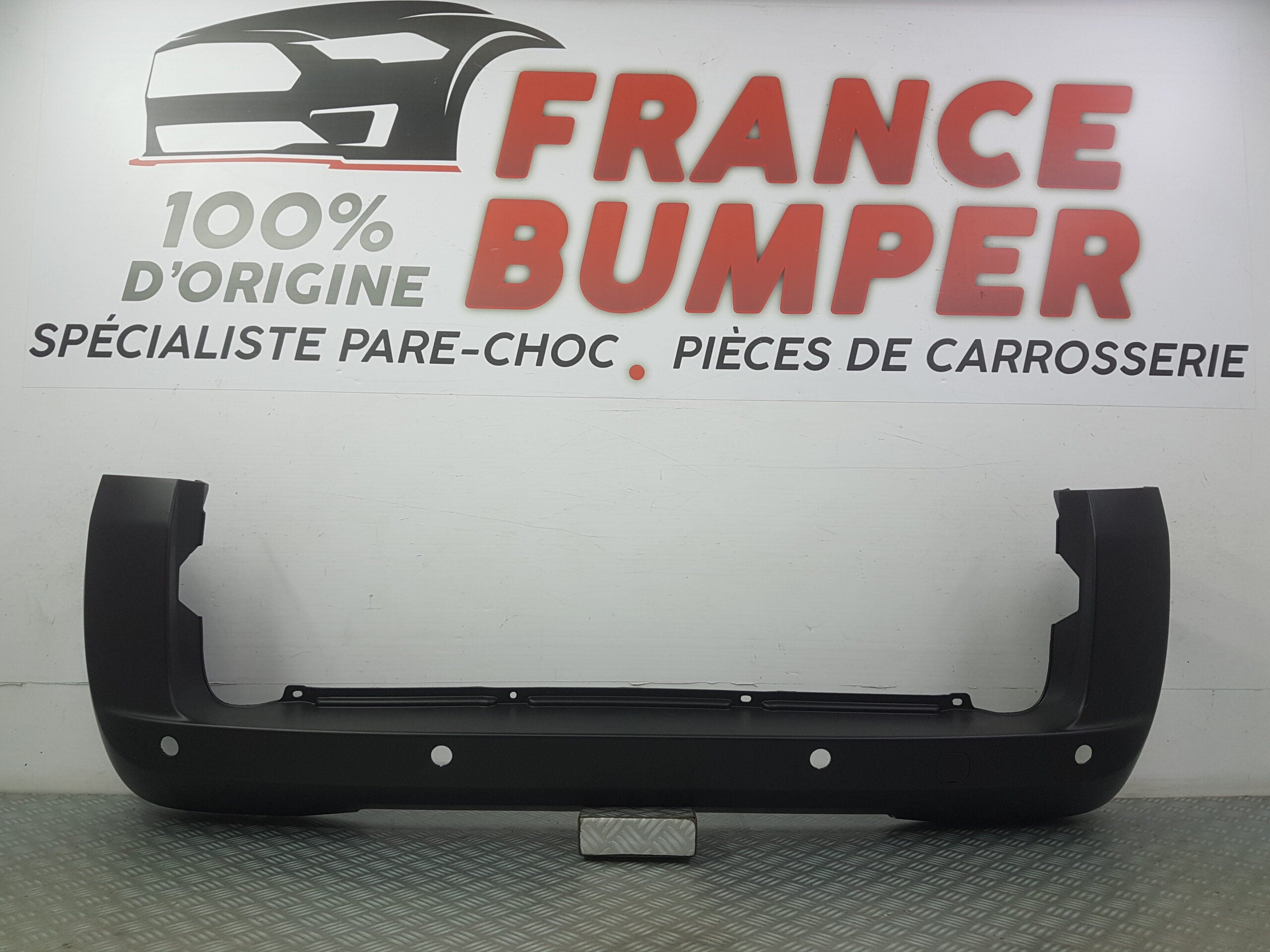 PARE CHOC ARRIERE PEUGEOT BIPPER / CITROEN NEMO / FIAT FIORINO.