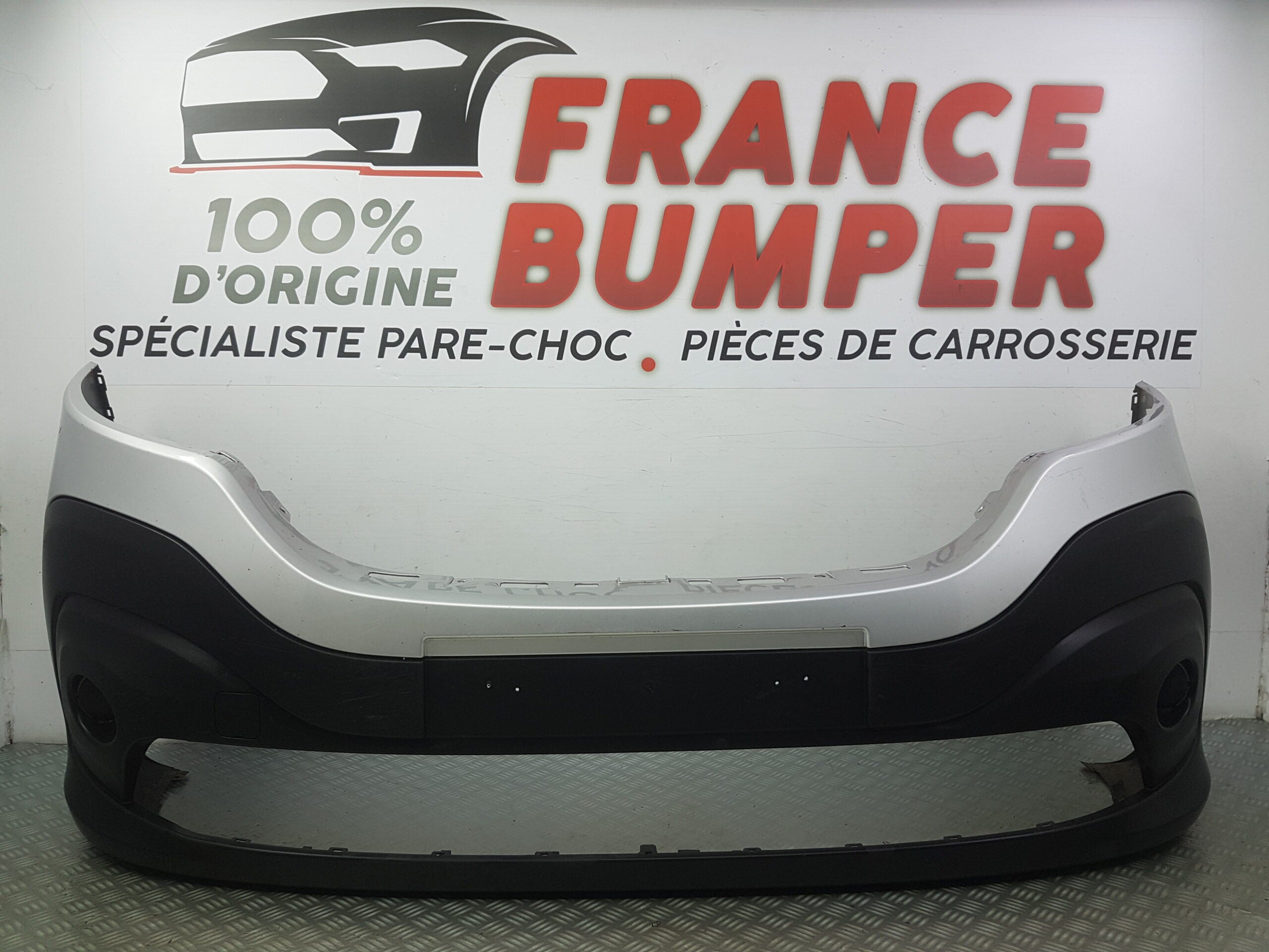 PARE CHOC AVANT RENAULT TRAFIC 3.