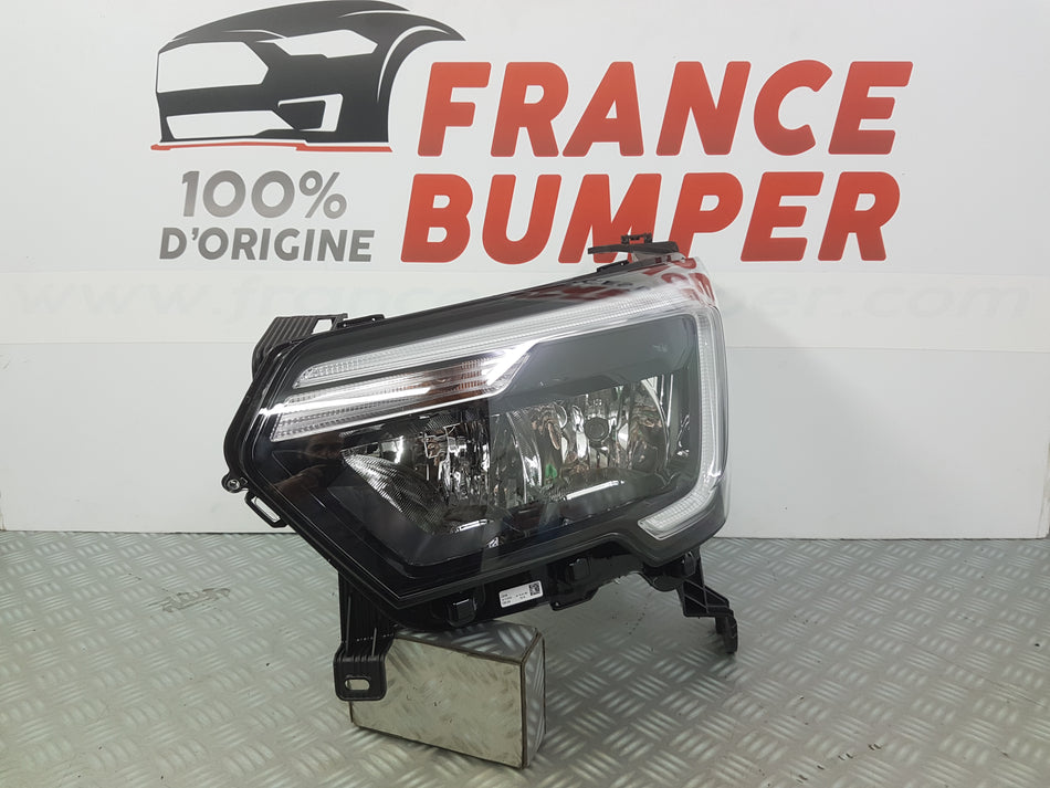 PHARE AVANT GAUCHE RENAULT MASTER 3 PHASE 3 NEUF COMPLET.