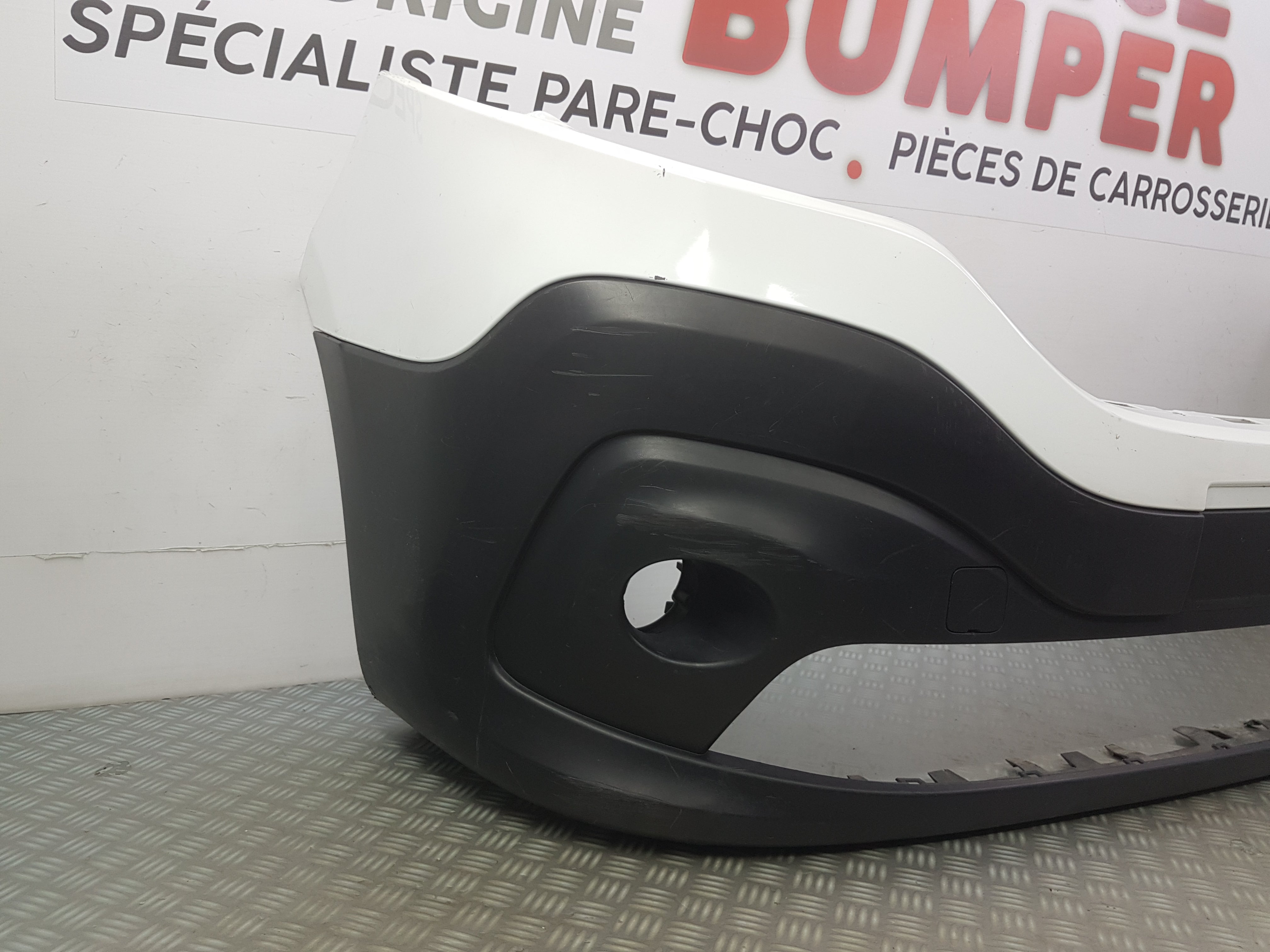 PARE CHOC AVANT RENAULT TRAFIC 3.