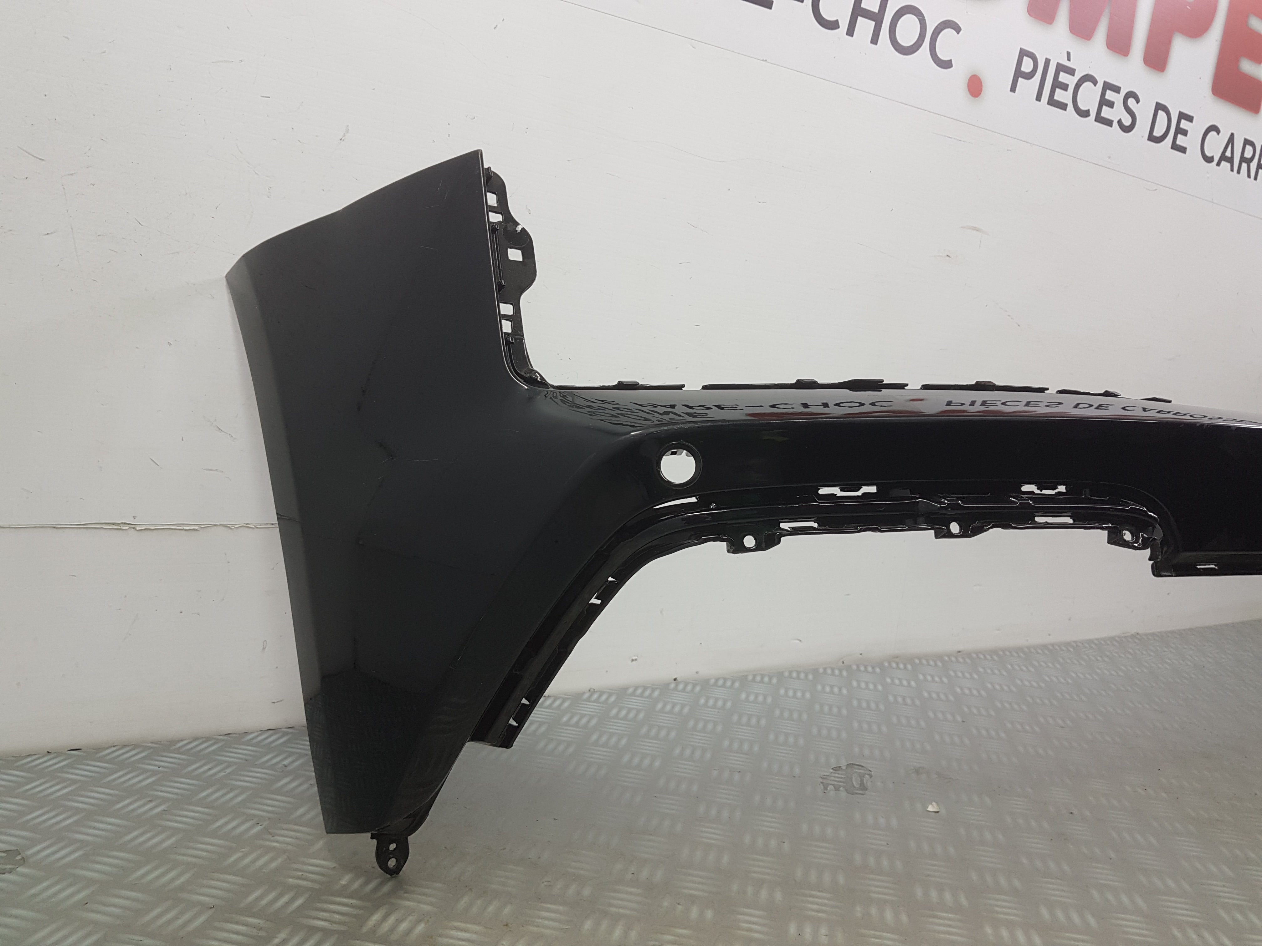 PARE CHOC ARRIERE AUDI R8 4S 2 PHASE 1.