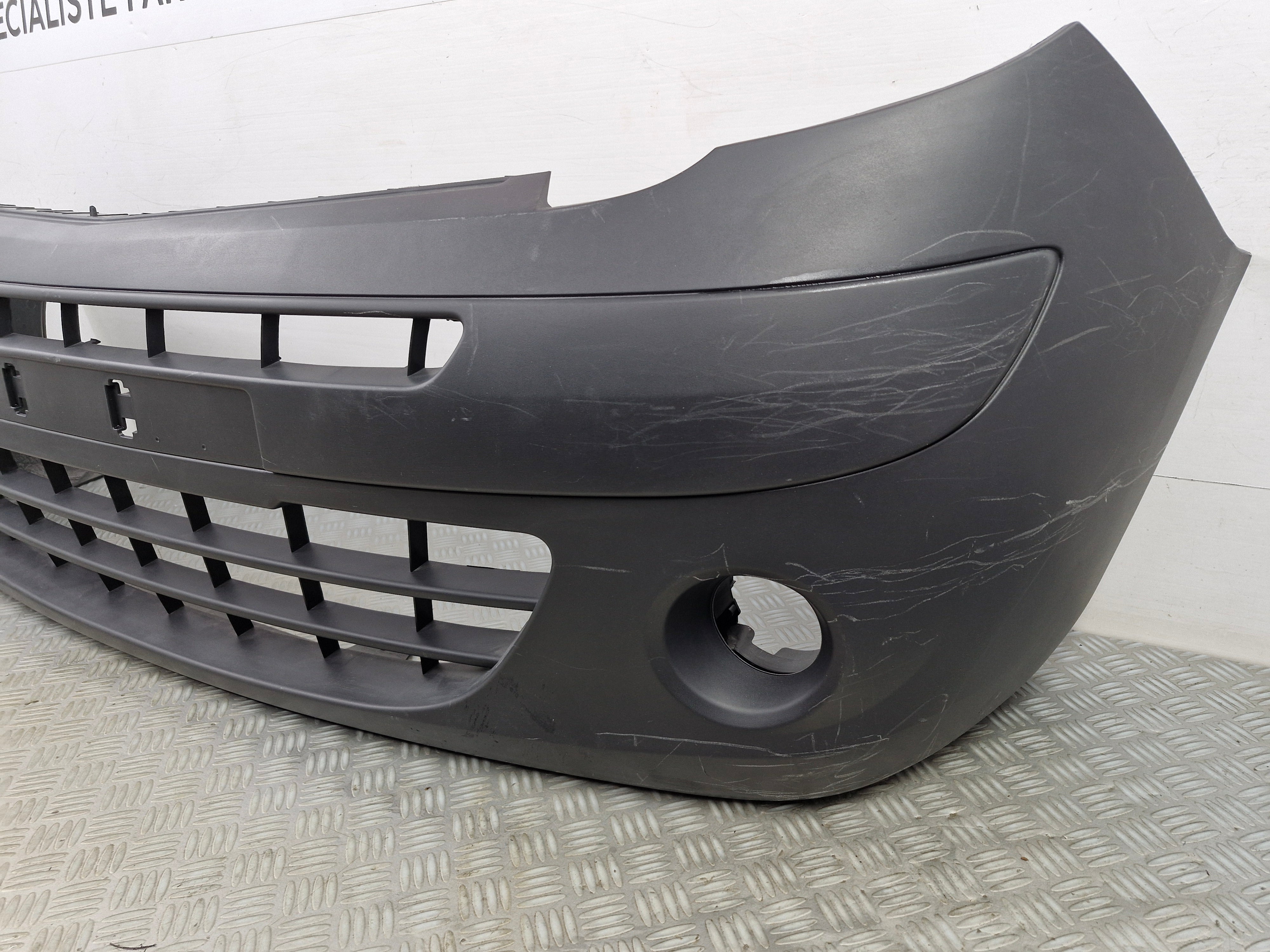 Pare-choc avant Renault Kangoo 2 Phase 1 utilitaire 2008 2013 occasion vn252