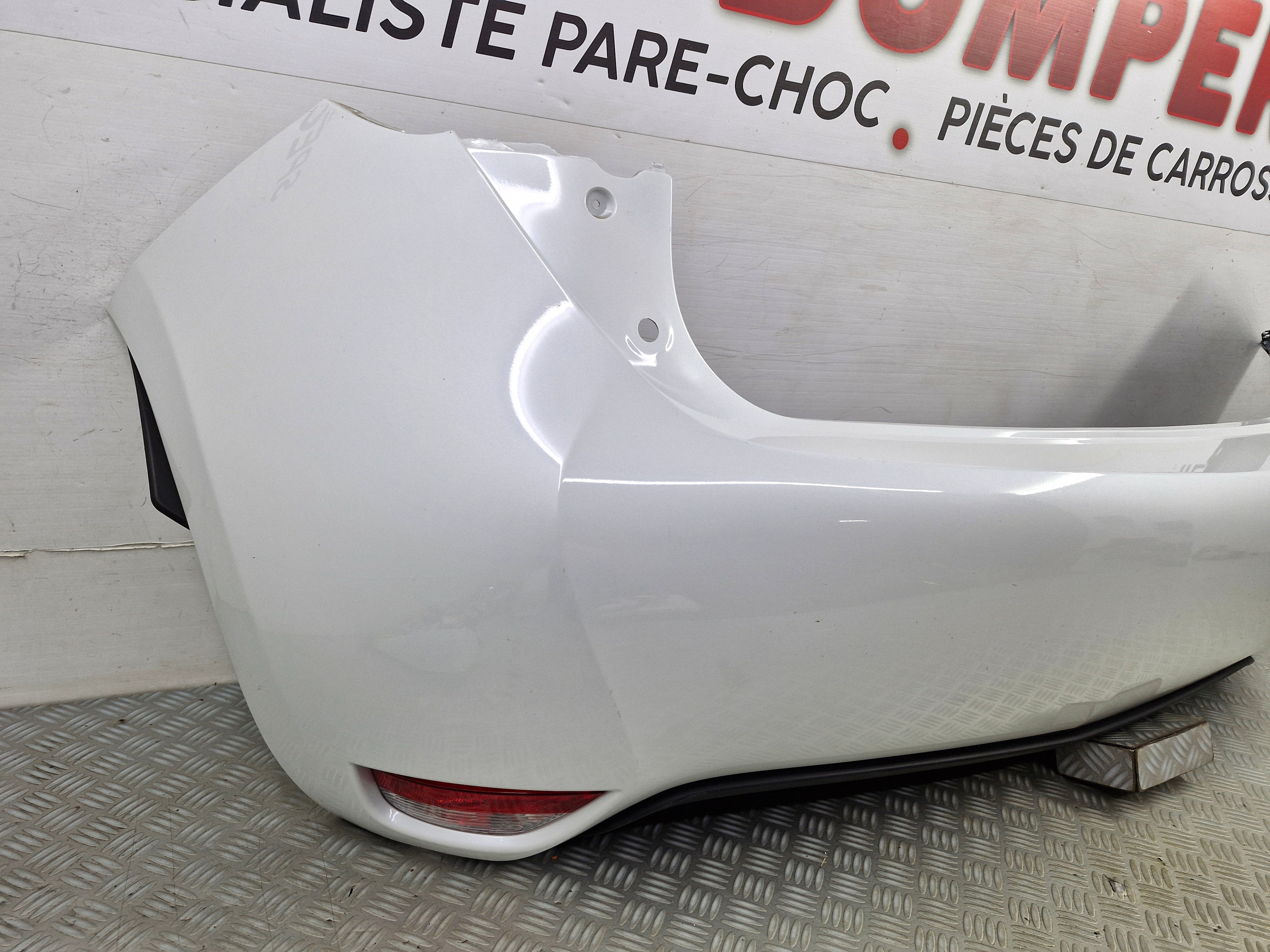 Pare-choc arrière complet Renault Zoé 2012 occasion sans radars rv243