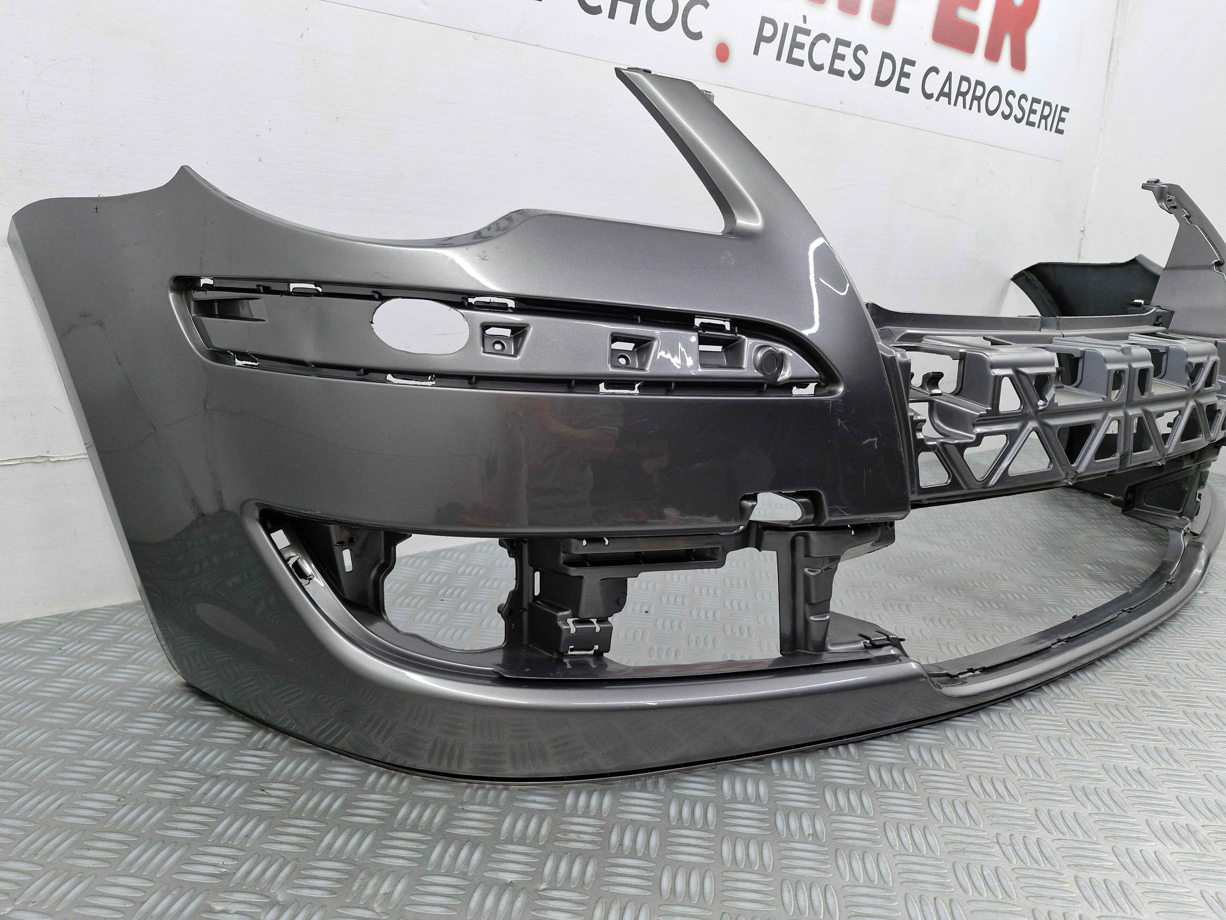 Pare-choc avant Volkswagen Touran I Phase 2 – occasion d’origine vt1p2a2