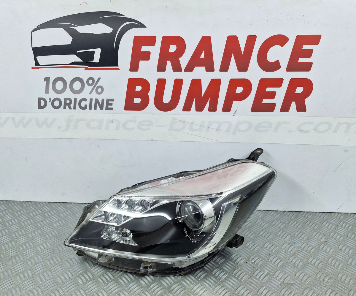 Phare avant gauche Toyota Yaris 3 hybride 2011-2015 occasion LED rm241