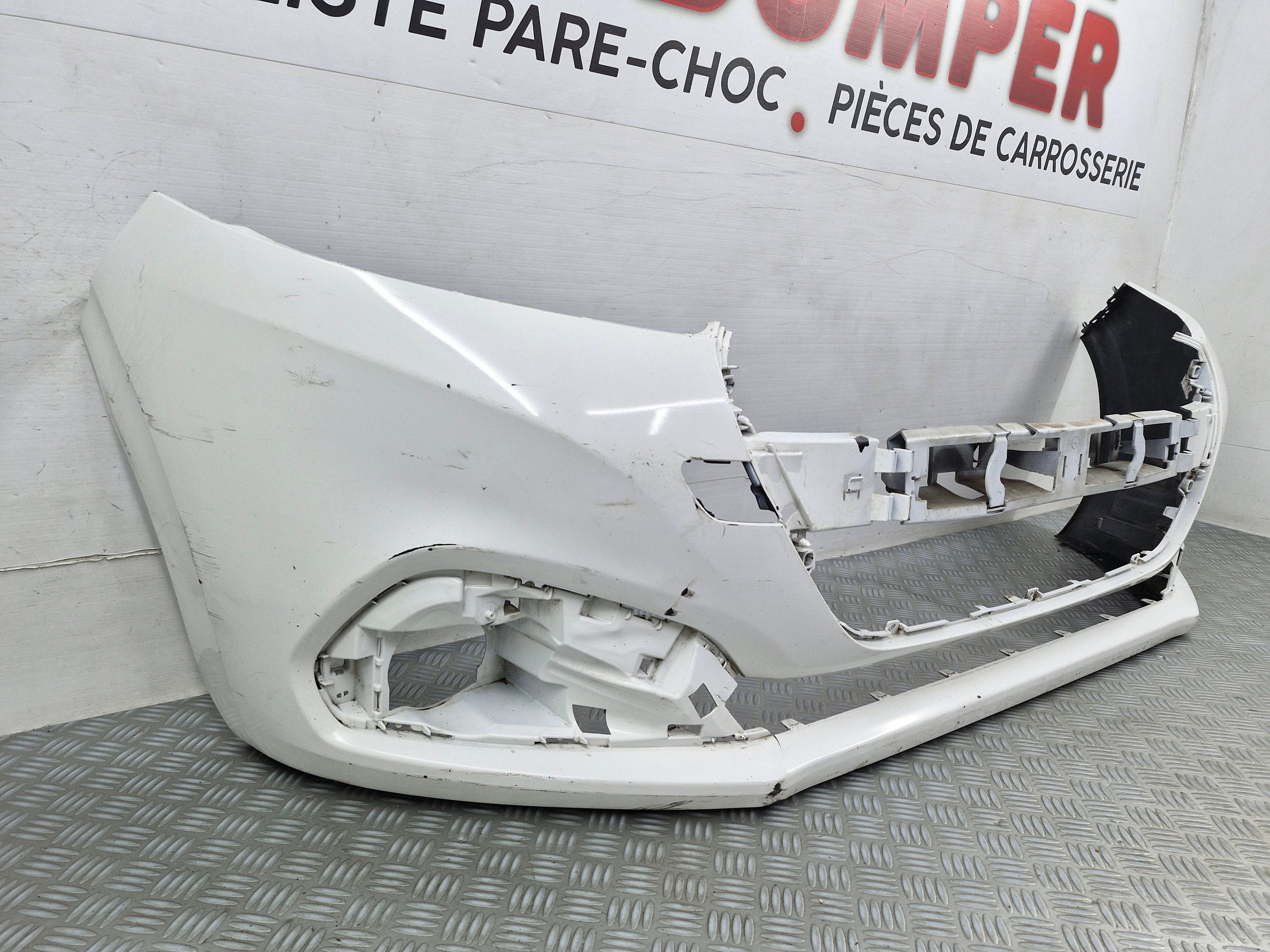 Pare-choc avant Peugeot 208 Phase 2 2015 d’origine sv212