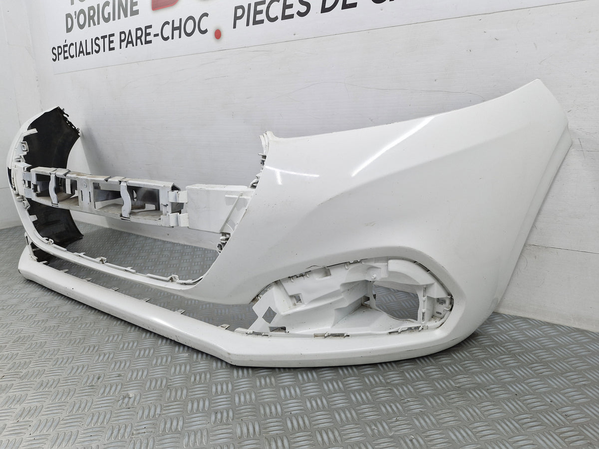 Pare-choc avant Peugeot 208 Phase 2 2015 d’origine sv213