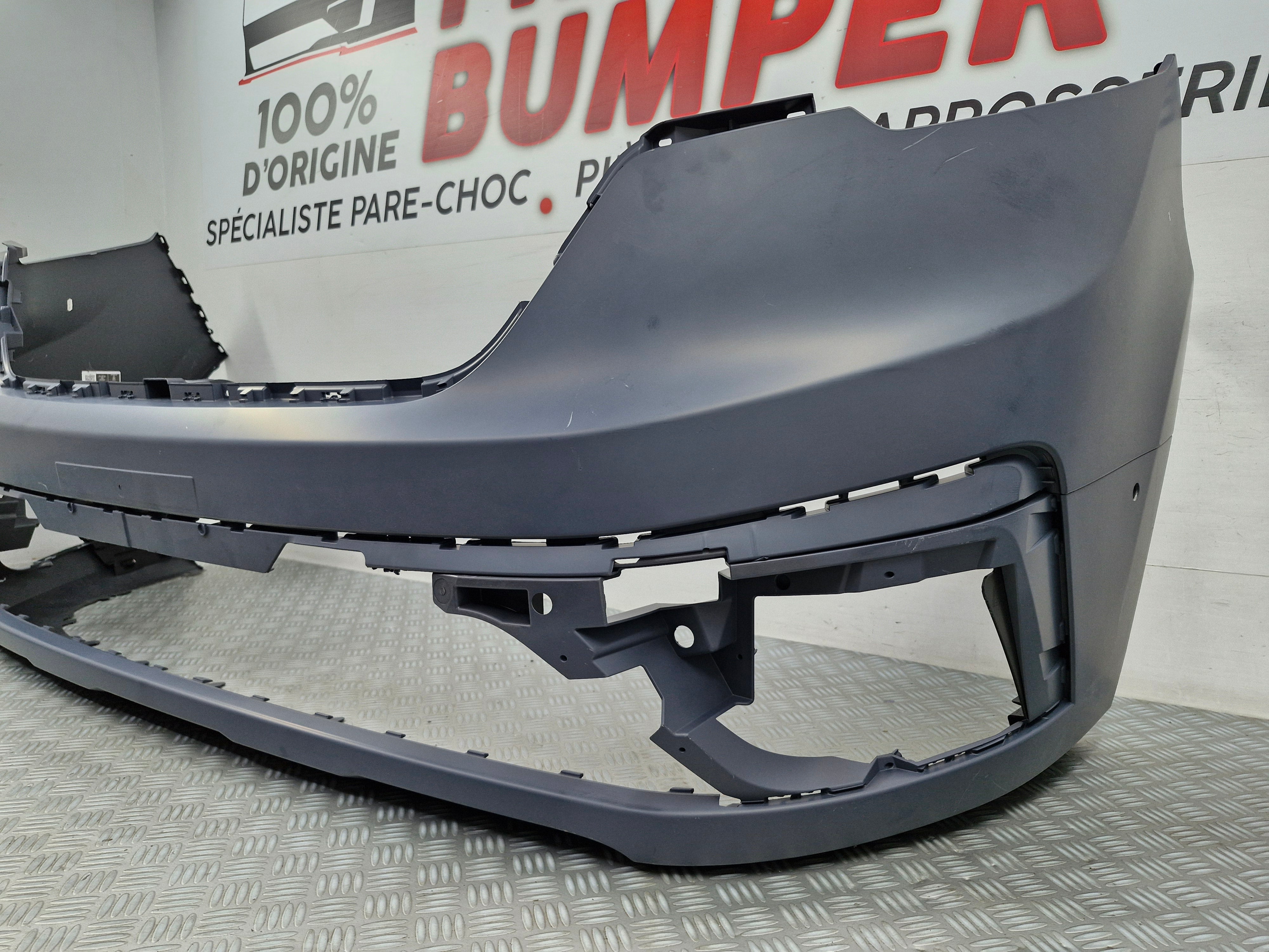 Pare-choc avant neuf Renault Trafic 4 2022 avec park assist d’origine sv713
