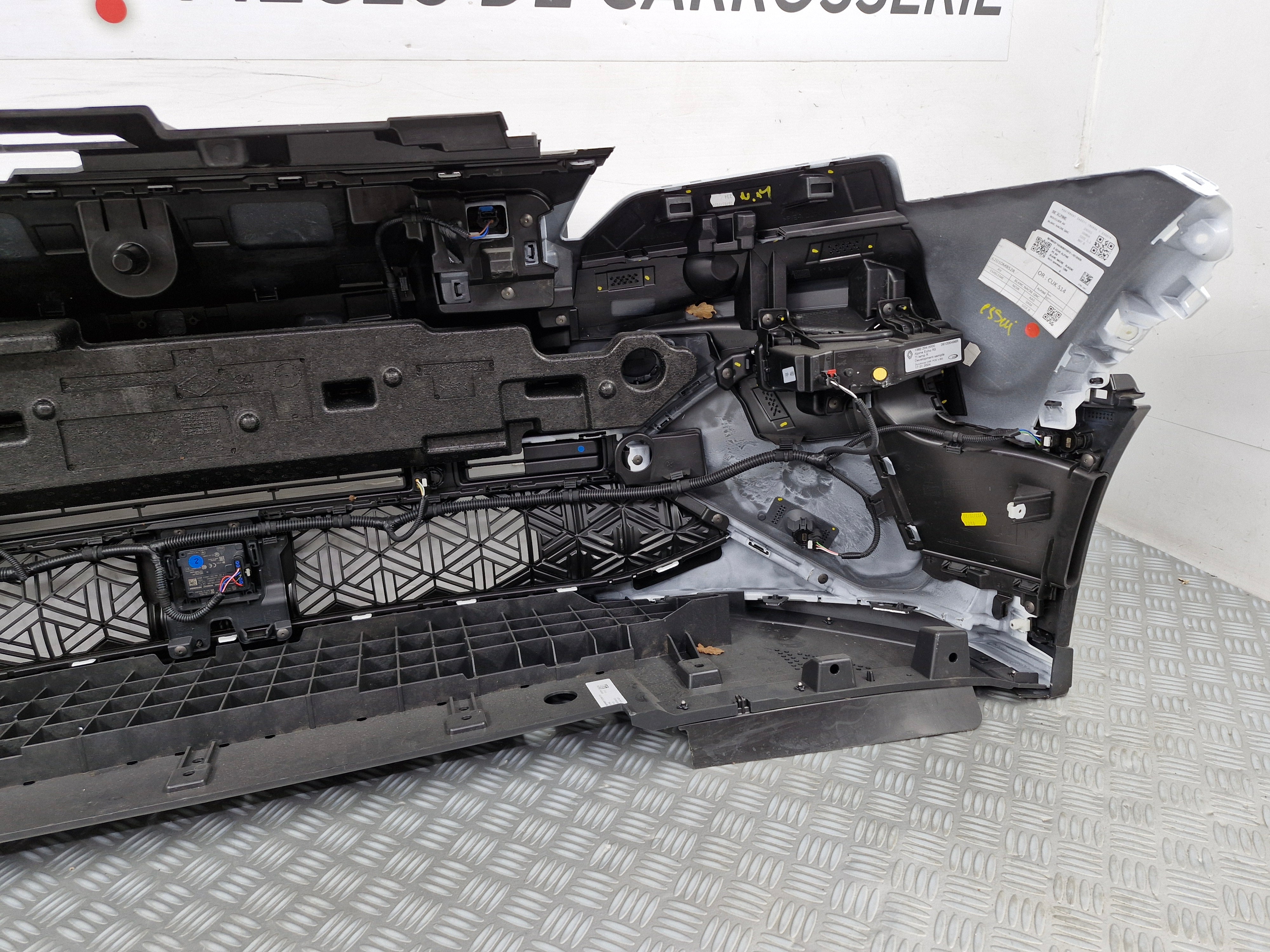 Pare-choc avant Alpine A290 2024 avec radars et park assist d’origine sv896