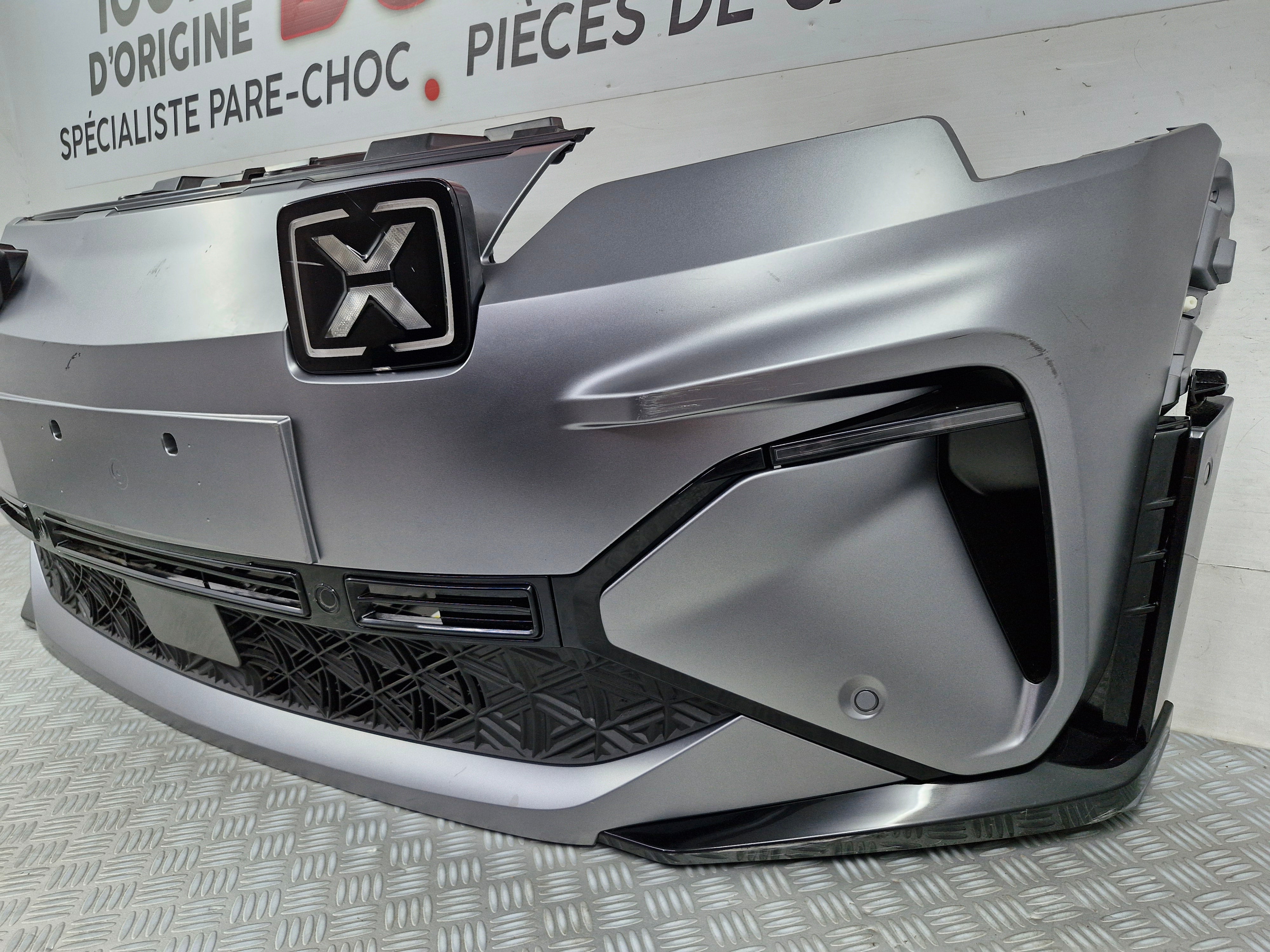 Pare-choc avant Alpine A290 2024 avec radars et park assist d’origine sv903