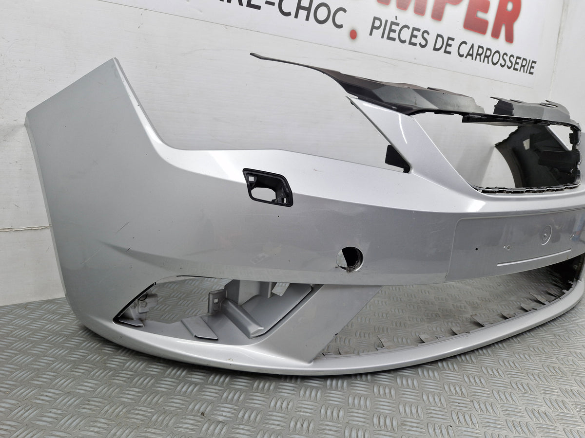 Pare-choc avant Seat Ibiza 4 Phase 2 2012-2016 avec lave-phares d’origine sv1473