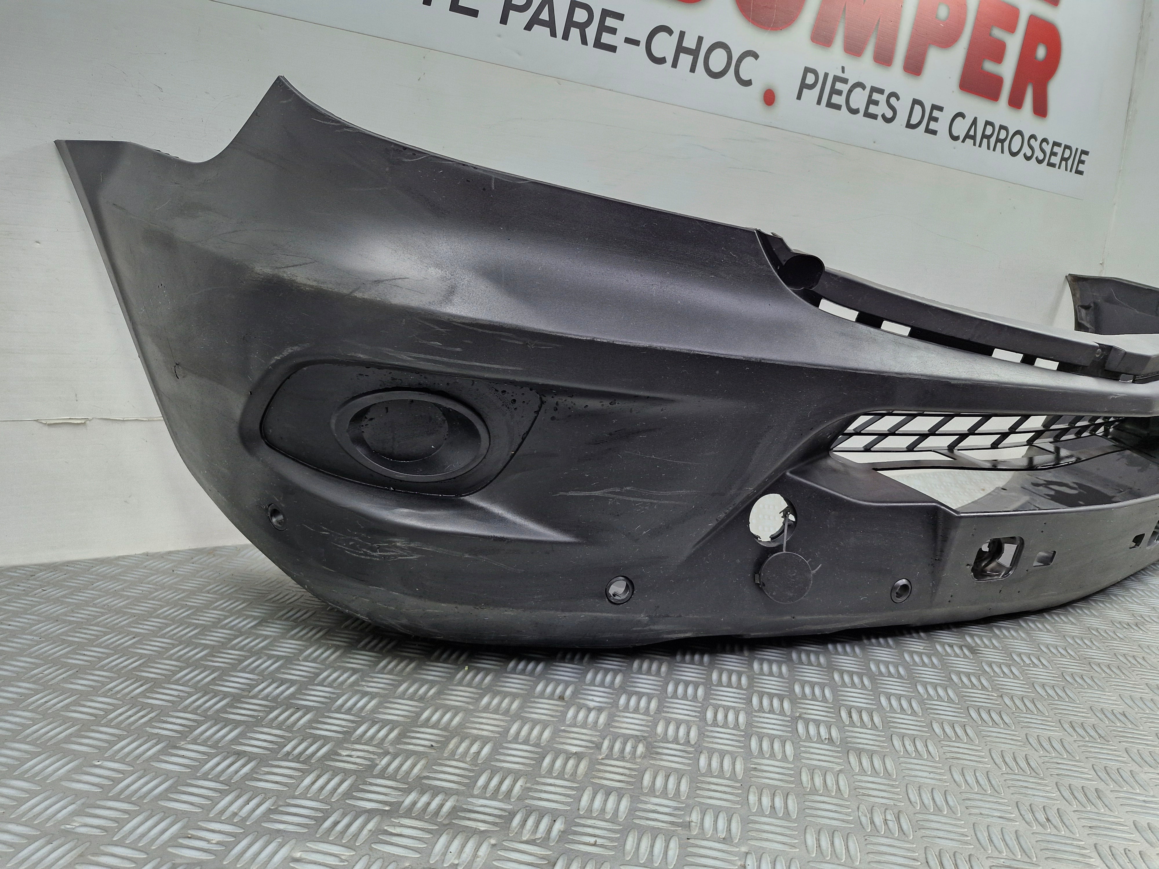 Pare-choc avant Mercedes Sprinter II 2006-2019 avec radars d’origine sv1832