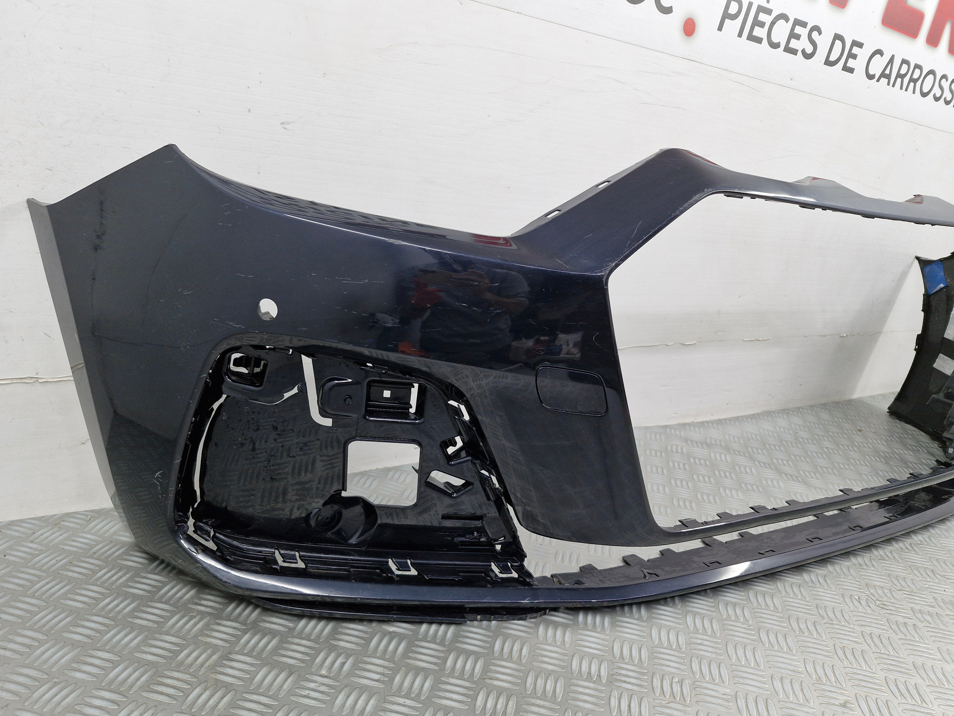 Pare-choc avant Audi A1 II GB 2018 avec radars d’origine sv1892