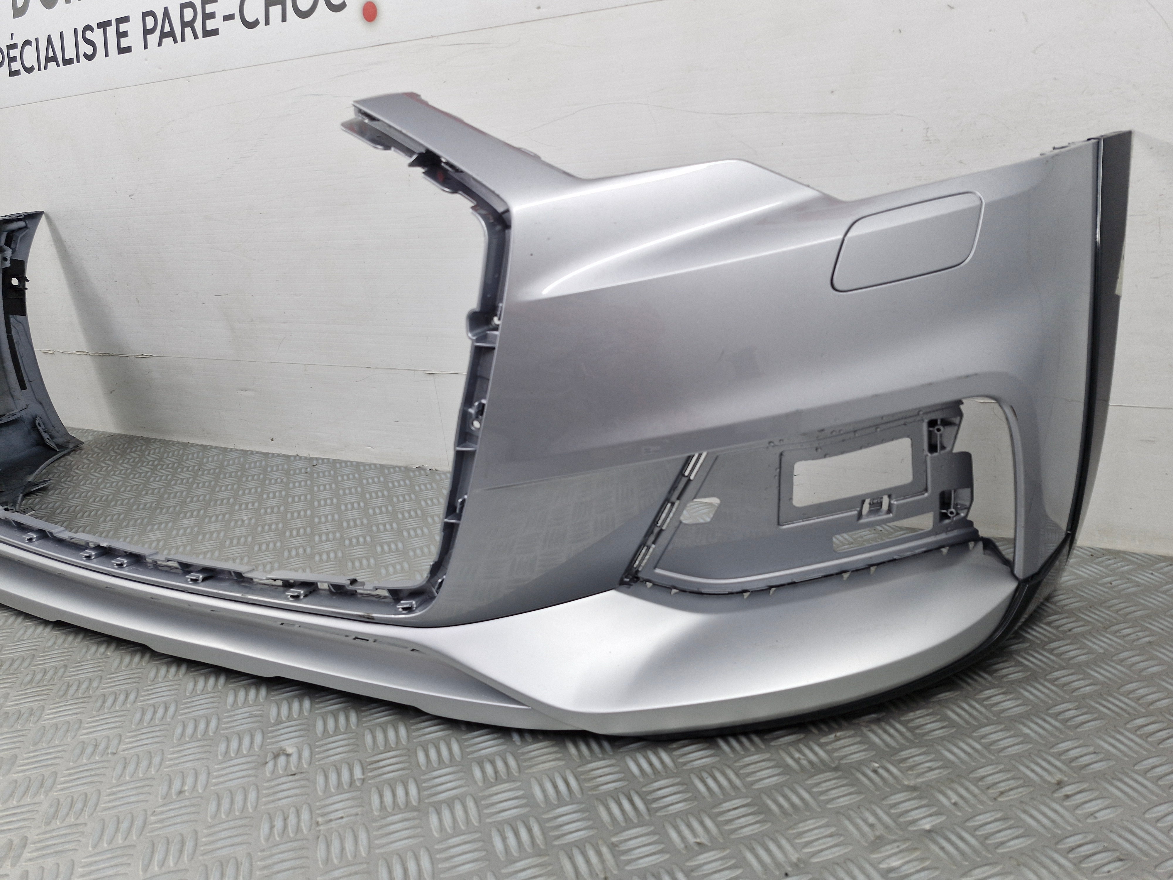 Pare-choc avant Audi A6 F2 Allroad 2019 avec lave-phares et Park Assist d’origine sv2013