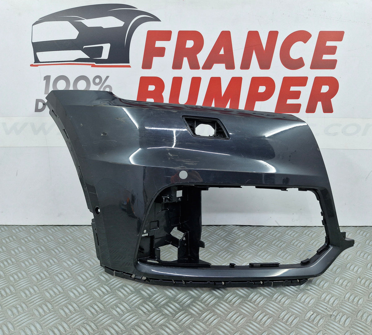 Demi pare-choc avant droit Audi Q5 II Phase 1 2016 avec radars d’origine sv2331