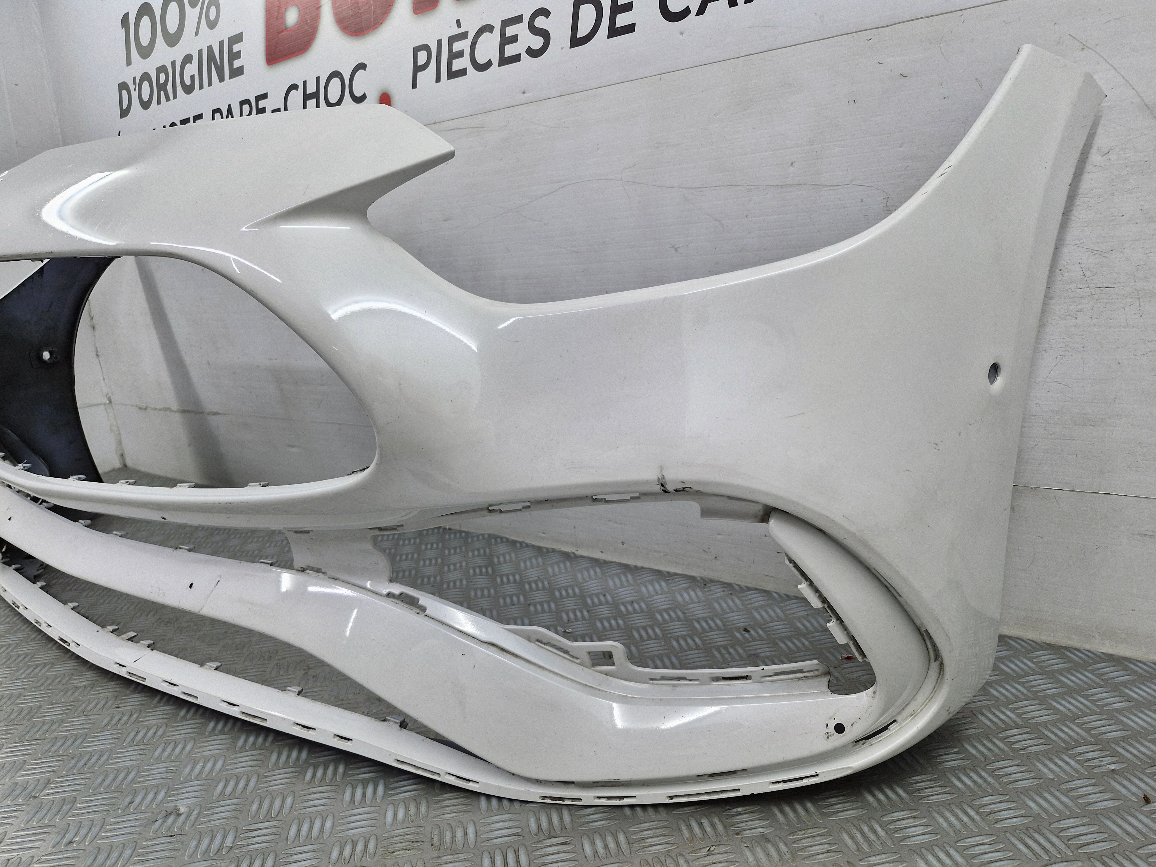 Pare-choc avant Mercedes Classe C W206 AMG Line 2021 avec radars d’origine sv2913