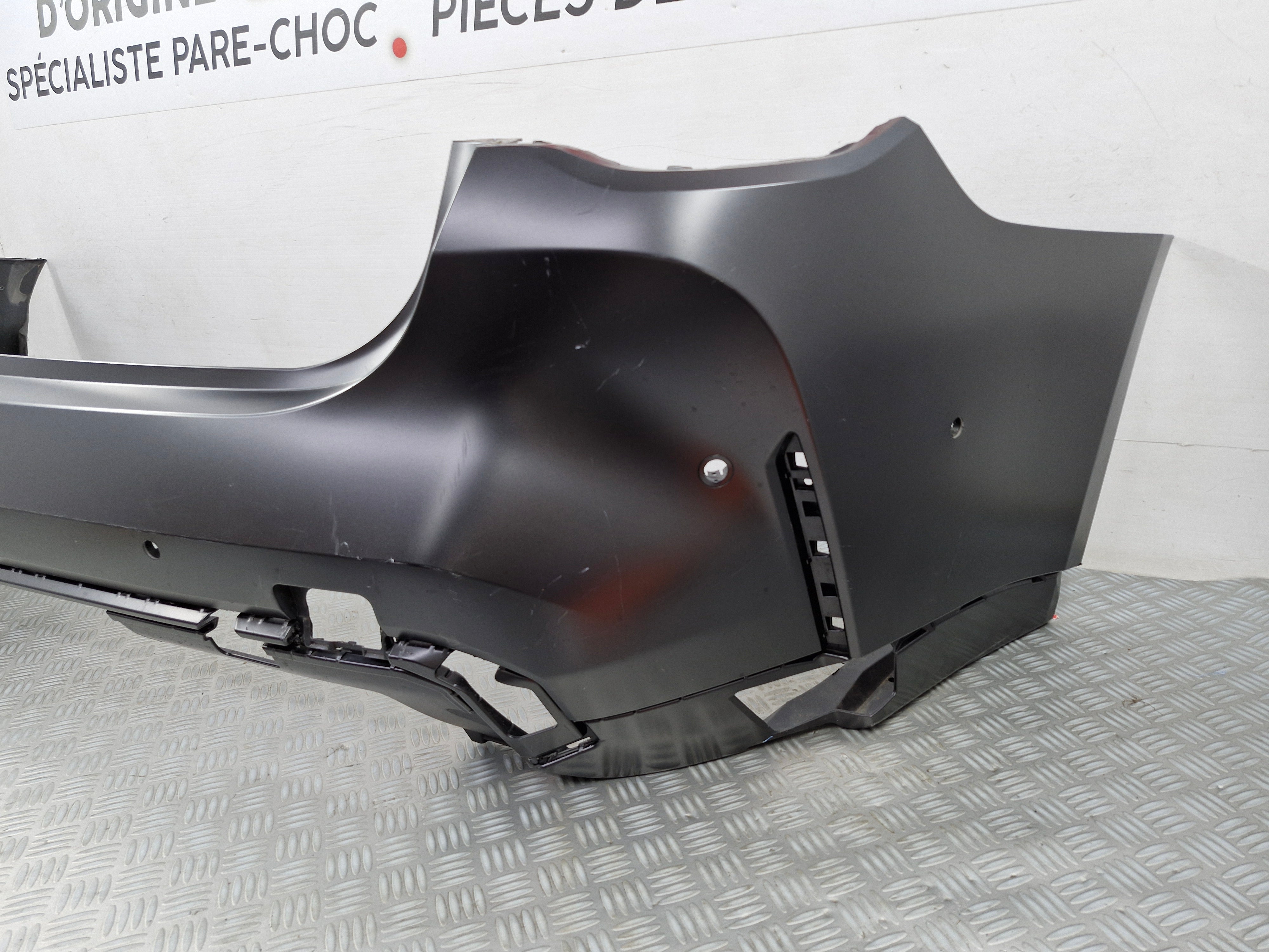 Pare-choc arrière BMW M4 G82 G83 2020 avec radars et Park Assist d’origine sv3473