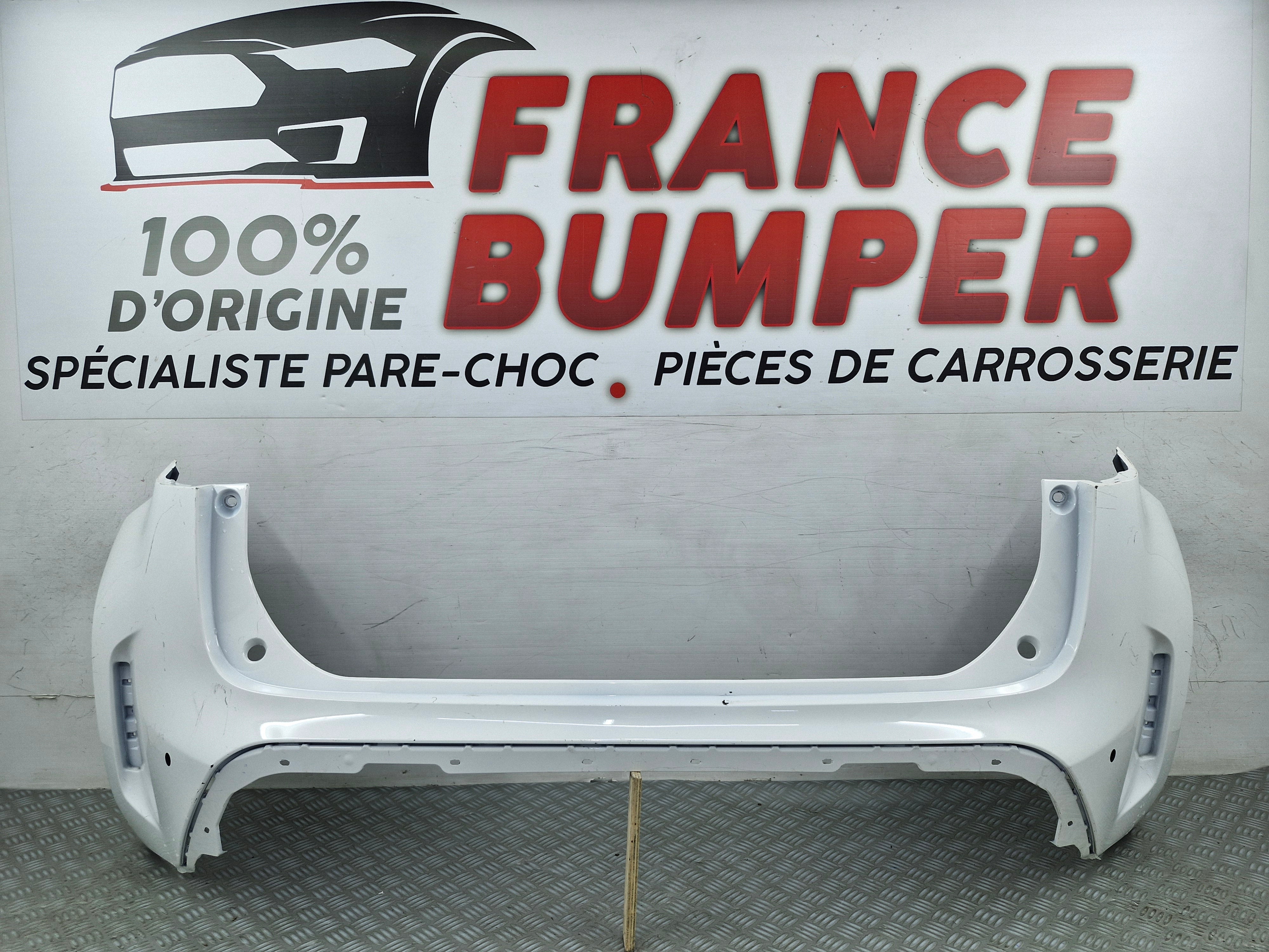 pare-choc arrière Toyota Yaris Cross 2021 d’origine avec radars