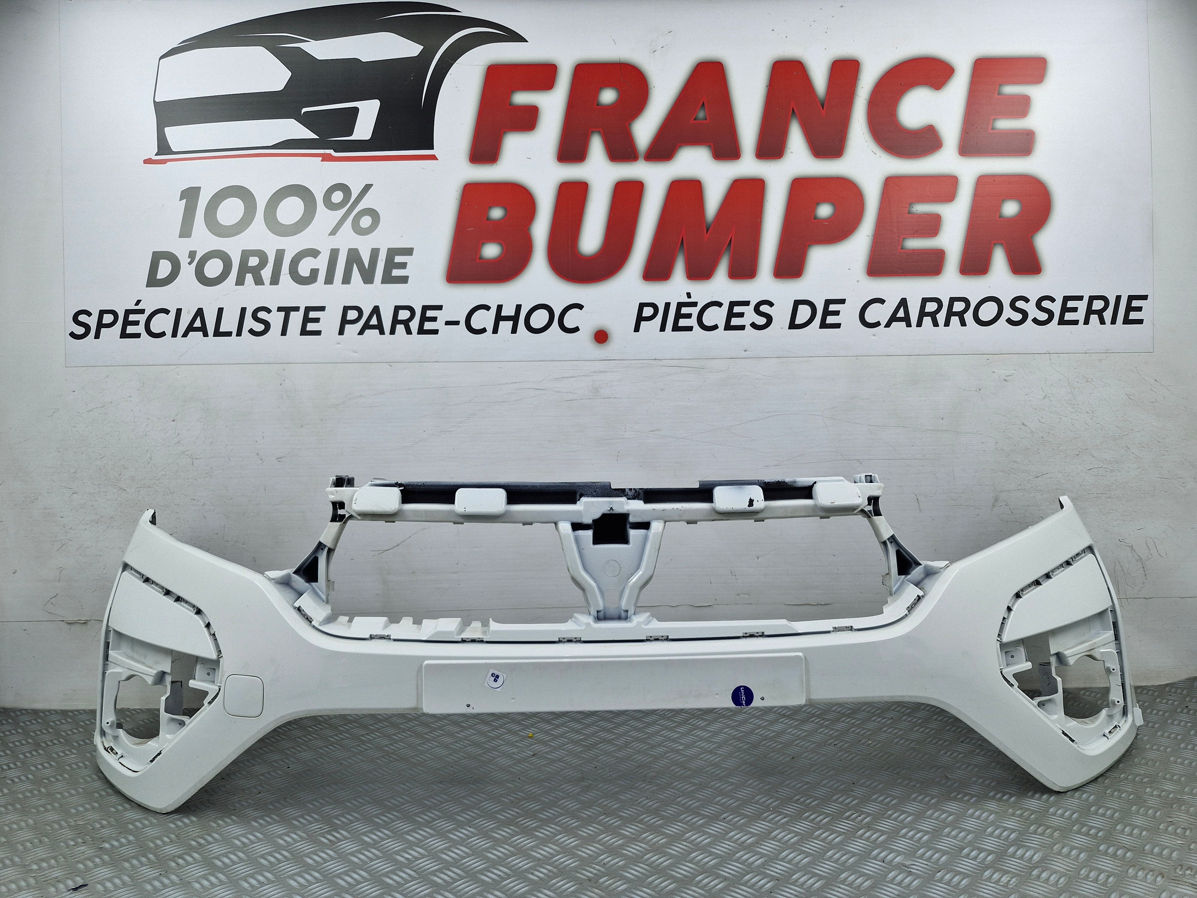 pare-choc avant blanc Dacia Sandero 3 Stepway 2020 d’origine