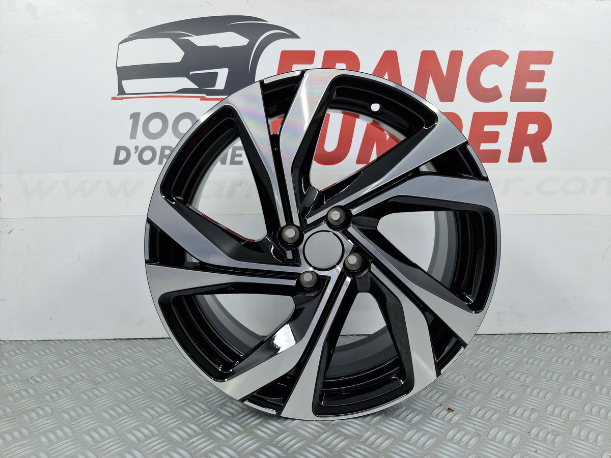 france-bumper-jante-alu-17-renault-clio5-rsline-2019-unite