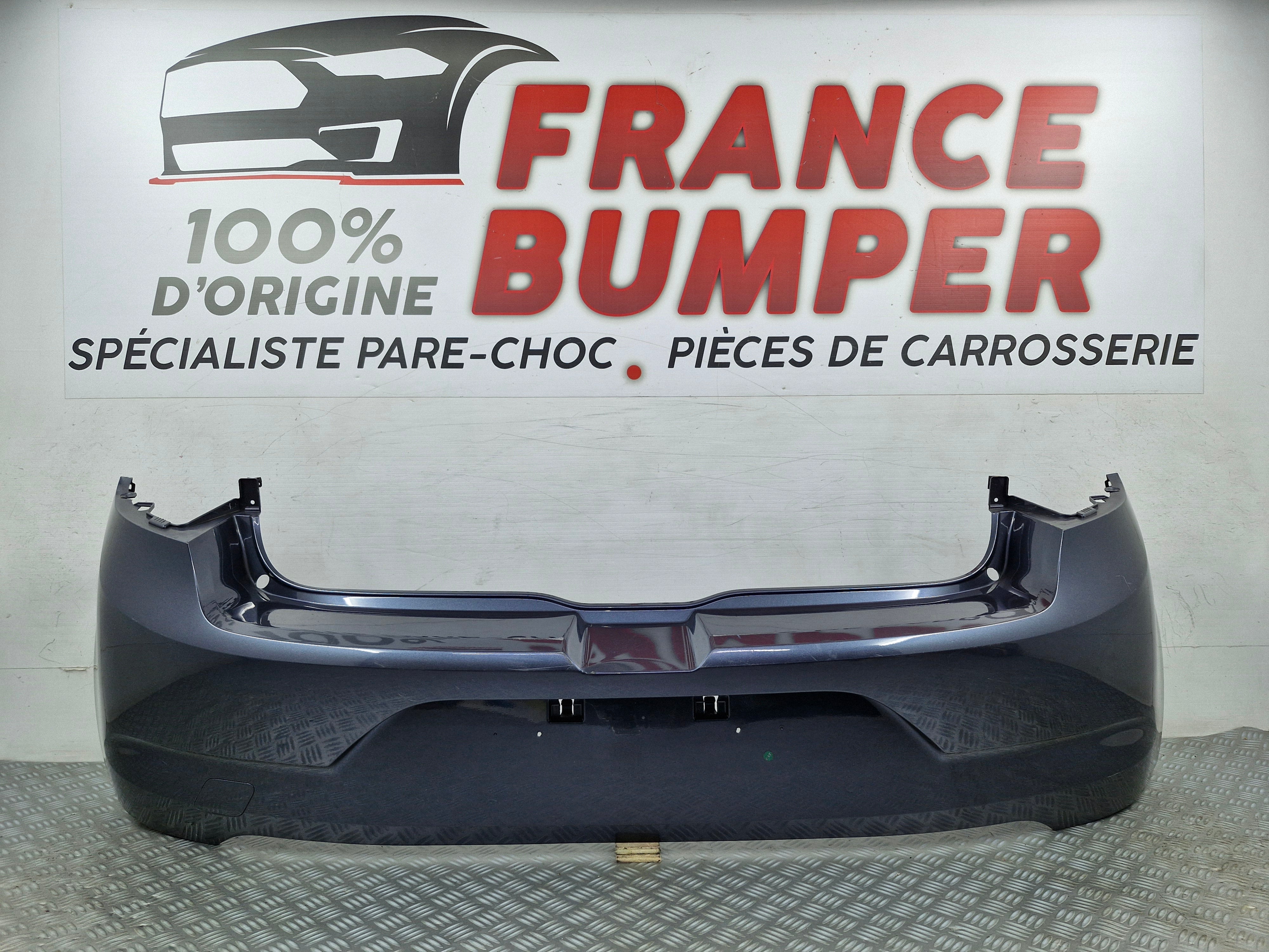 pare-choc-arriere-renault-megane4-2015-france-bumper