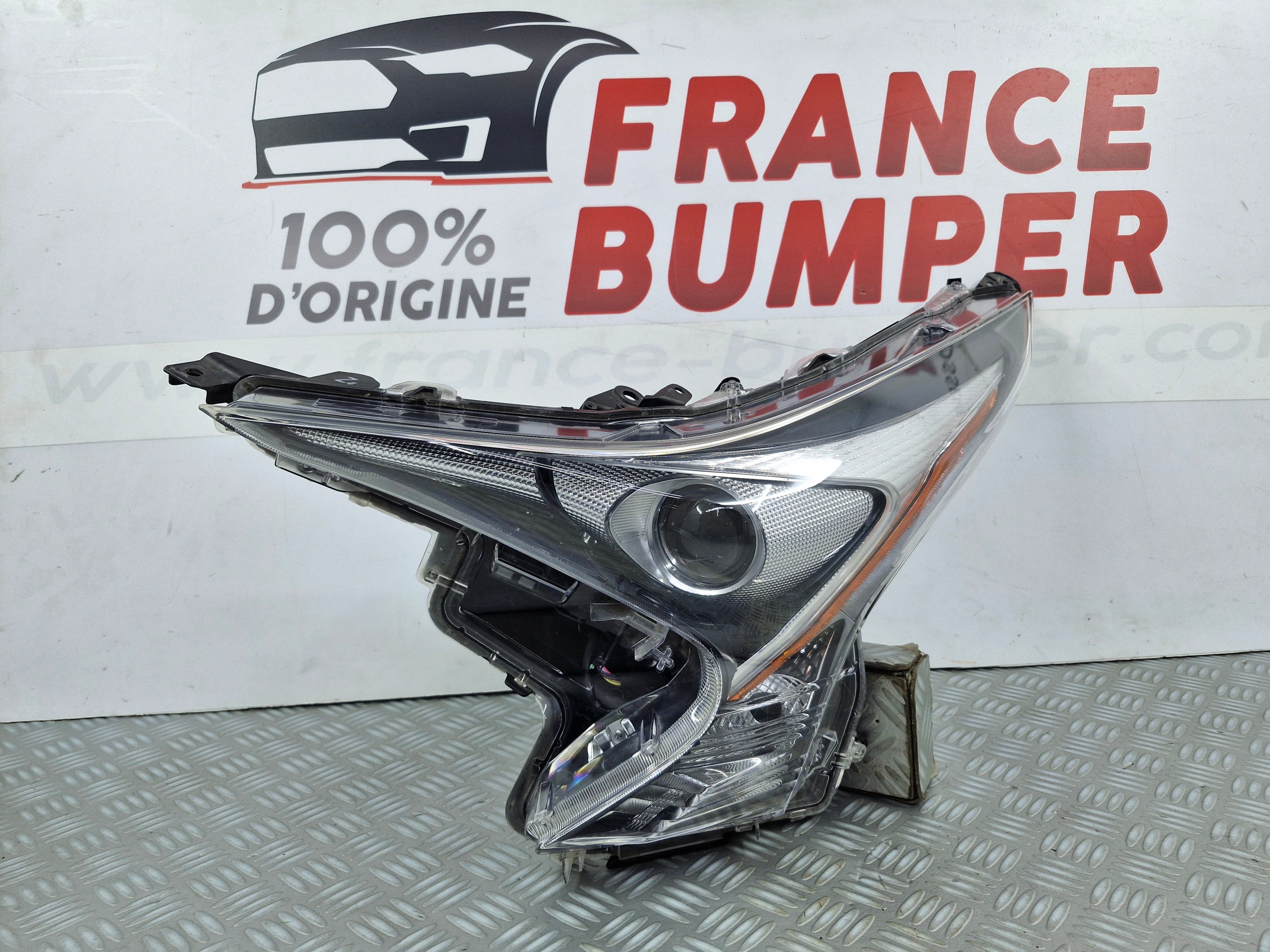 Phare avant gauche Toyota Prius 4 Phase 1 occasion d’origine (à partir de 2016) — PH563