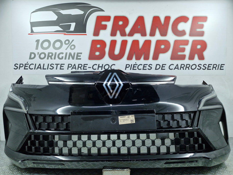 Originele gebruikte voorbumper Renault Megane 5 E-Tech (vanaf 12/2021)