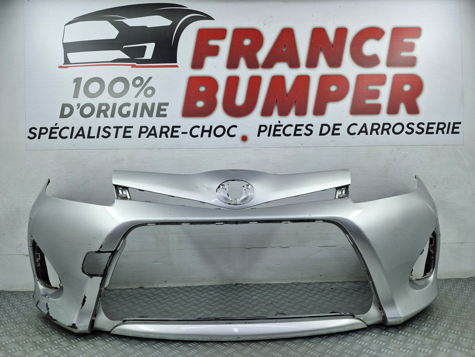 Para-choques dianteiro Toyota Yaris 3 Fase 1 Híbrido (de 03/2011 a 04/2015) – Peça usada original