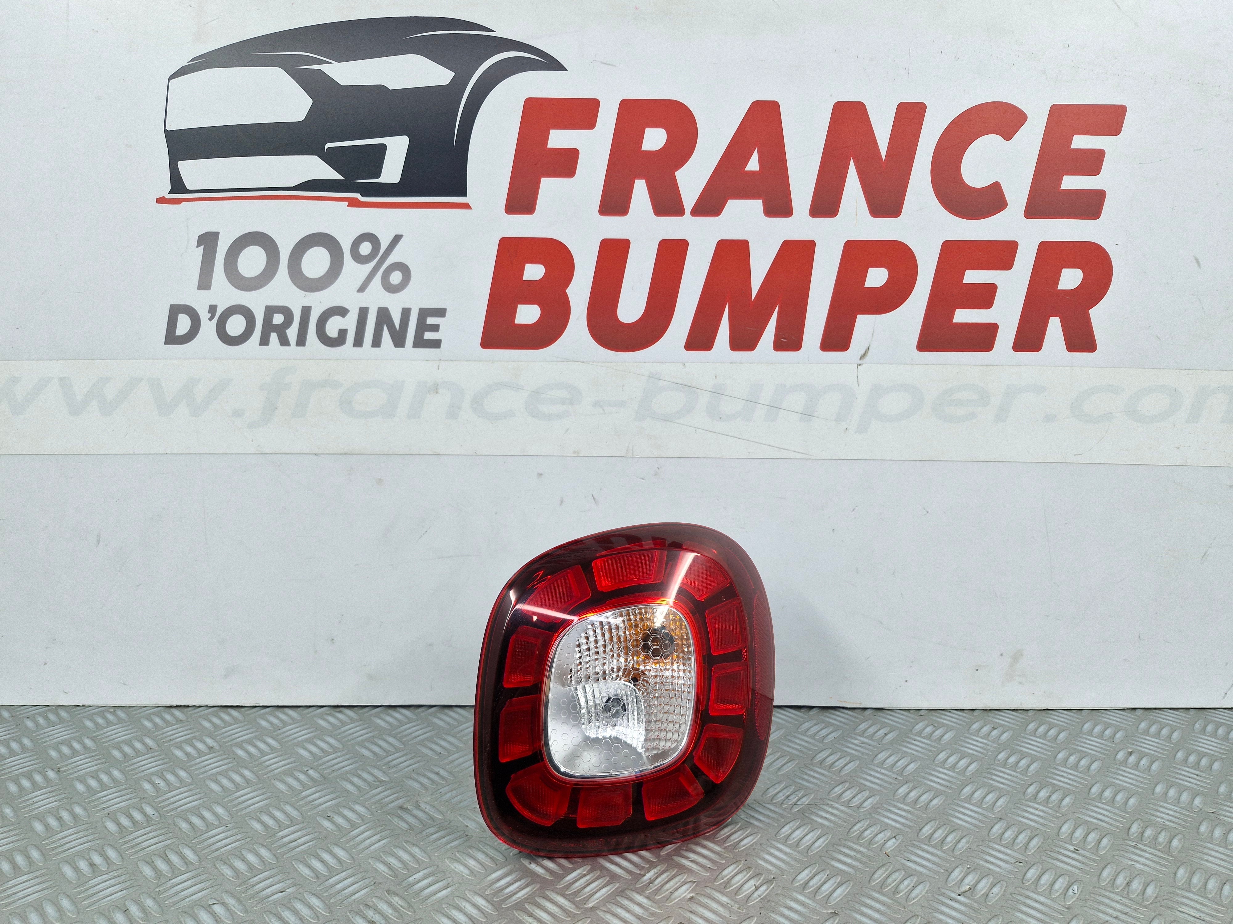 Feu arrière droit Smart Fortwo Forfour 453 PH684