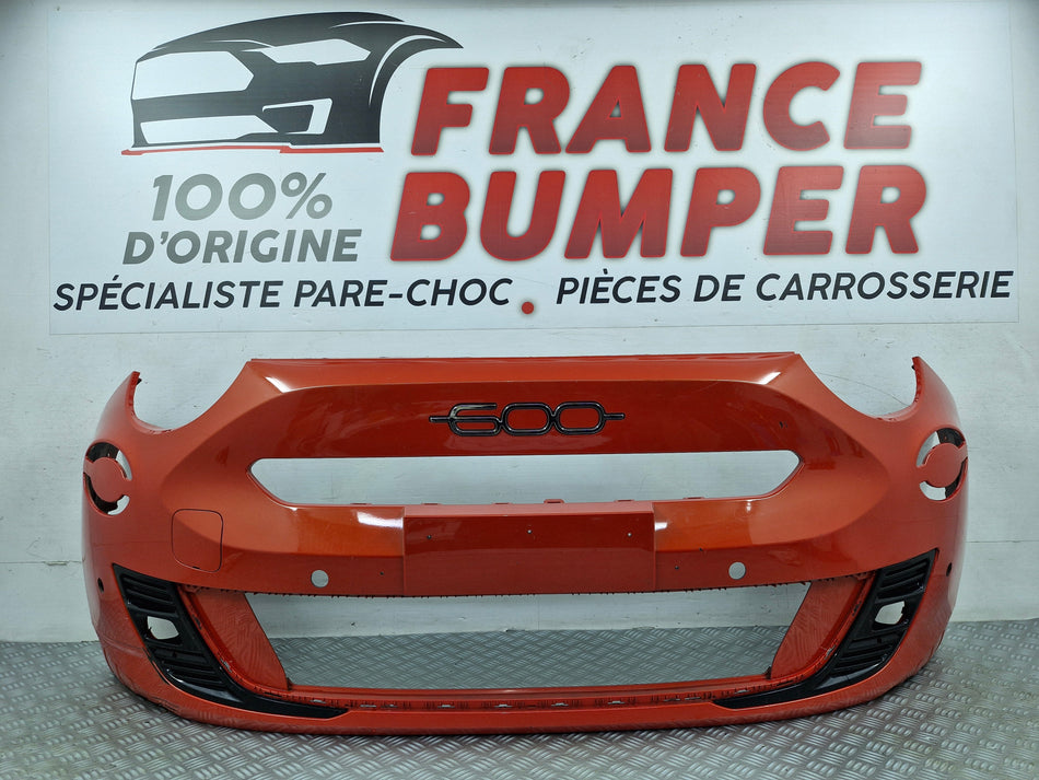 Para-choques traseiro Fiat 600 (10/2023) — Usado original