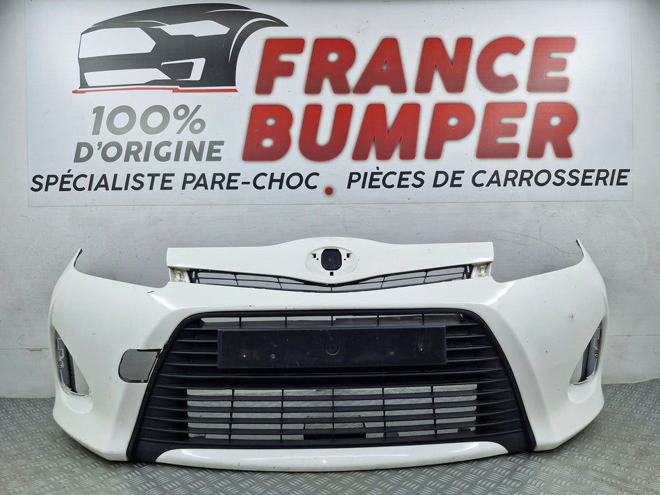 Paraurti anteriore Toyota Yaris 3 Fase 1 Ibrido (da 03/2011 a 04/2015) – Usato originale