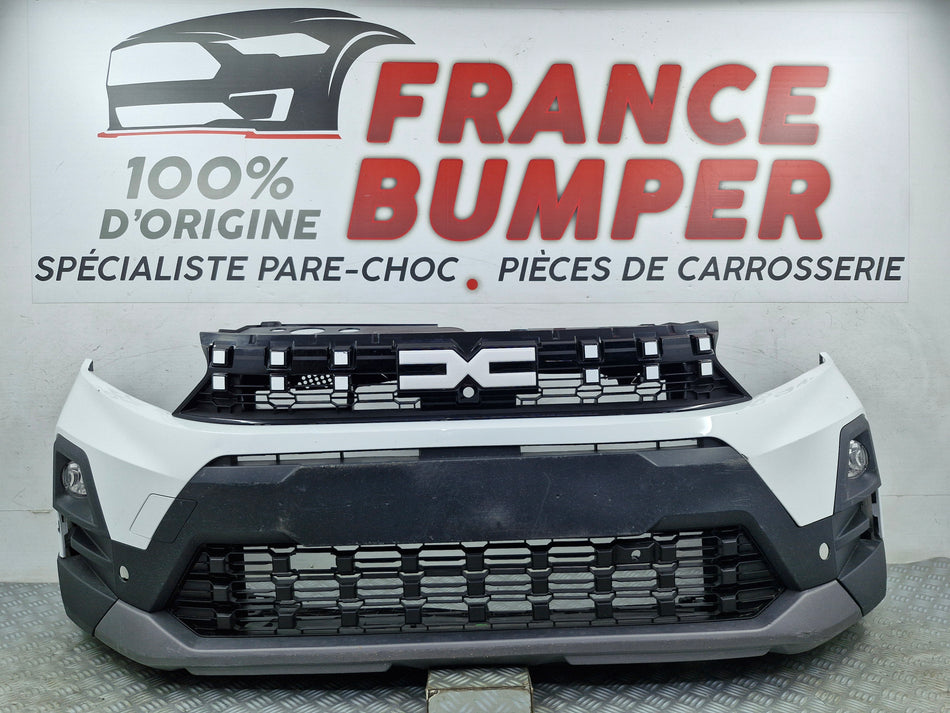 Pare-choc avant Dacia Sandero 4 Stepway radars Park Assistance occasion d'origine France Bumper FB741