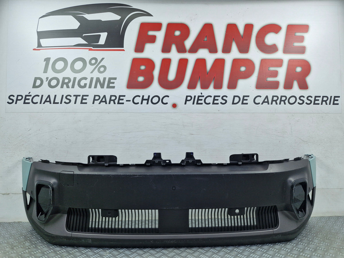 France Bumper Pare-choc avant Renault 4 (R4) avec emplacement radars occasion d'origine FB772