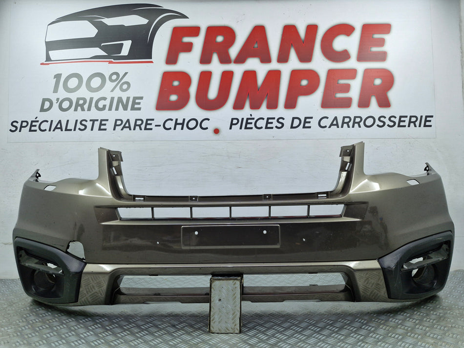 France Bumper Pare-choc avant Subaru Forester occasion d'origine FB812