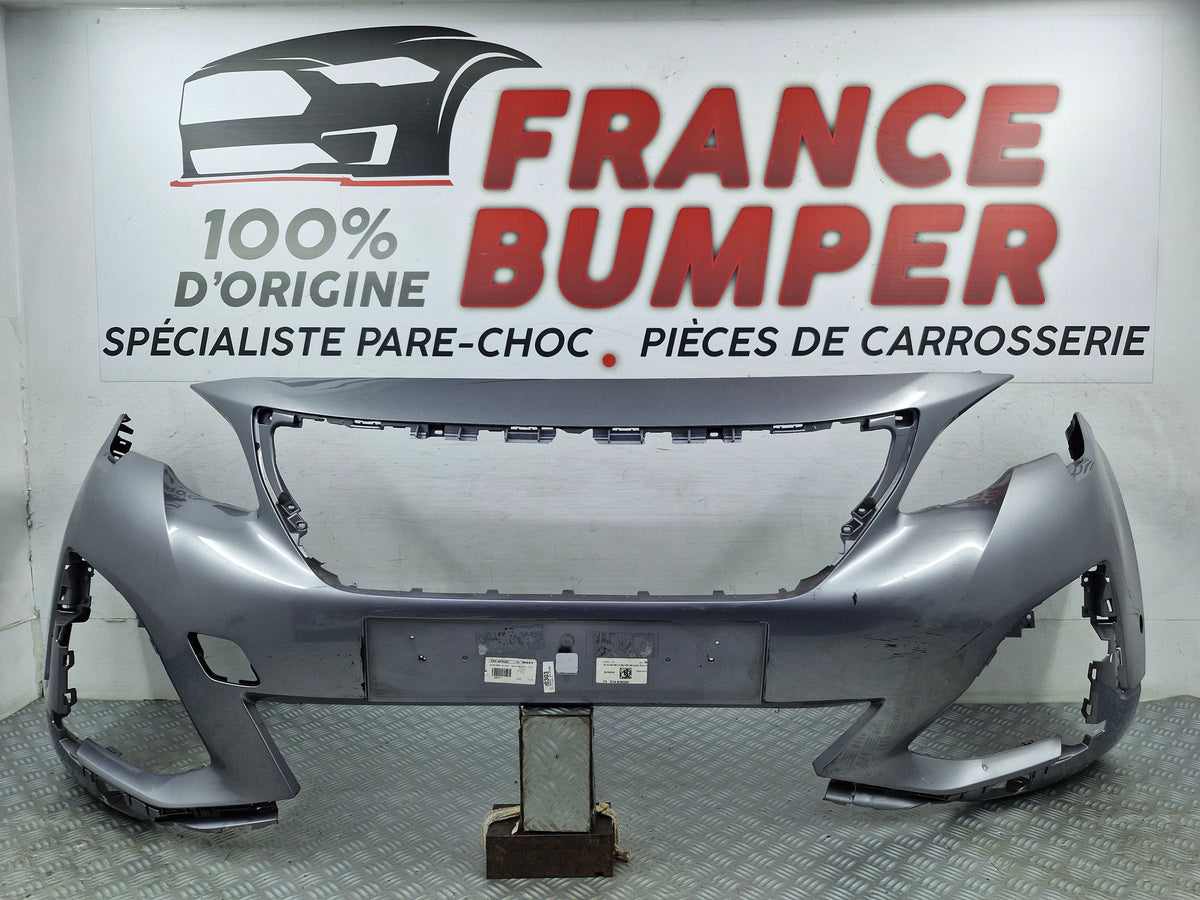 Pare-chocs avant Peugeot 3008 II Phase 1 avec emplacements Park Assistance occasion d'origine France Bumper p3008p116
