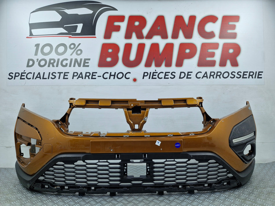 Pare-choc avant Dacia Sandero III Stepway (à partir de 09/2020) avec radar occasion d'origine