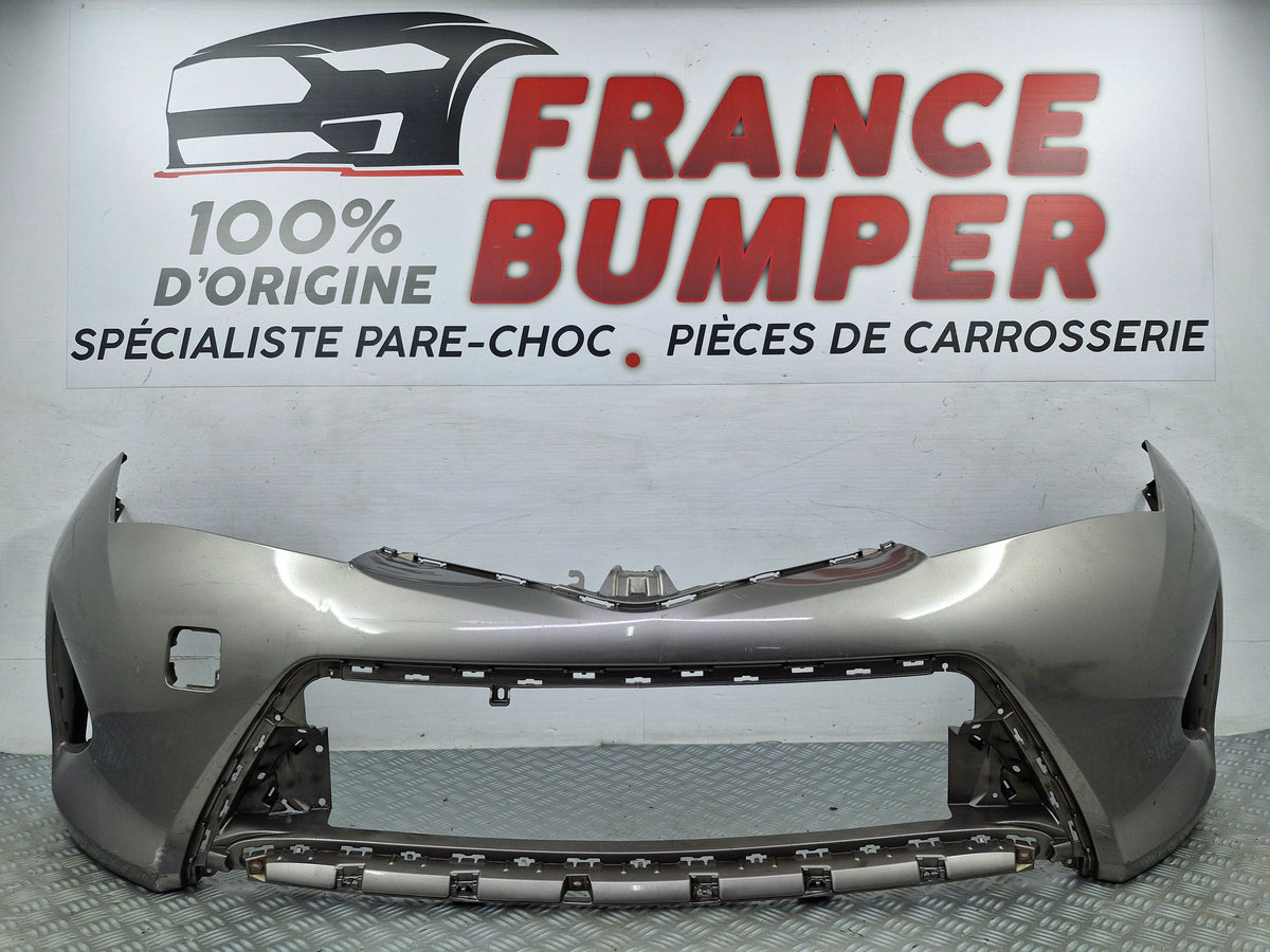 France Bumper FB768 pare-choc avant Toyota Auris 2 Phase 1 12/2012 à 12/2015 occasion d'origine