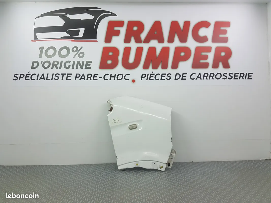 AILE AVANT DROIT MASTER 2 FRANCE BUMPER