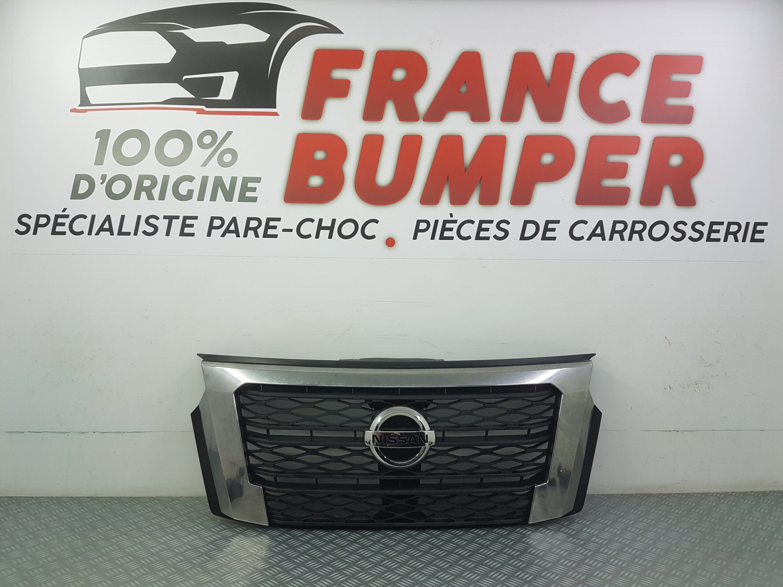 CALANDRE PARE CHOC AVANT NISSAN INTERSTAR II FRANCE BUMPER