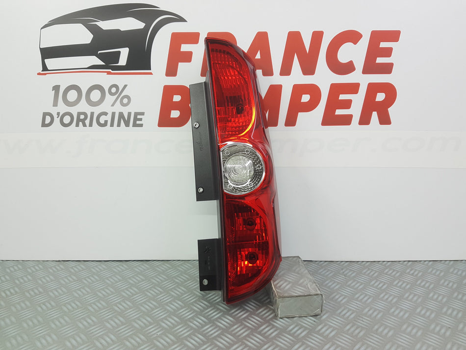 FEUX ARRIERE D FIAT DOBLO II PH1 NEUF FRANCE BUMPER