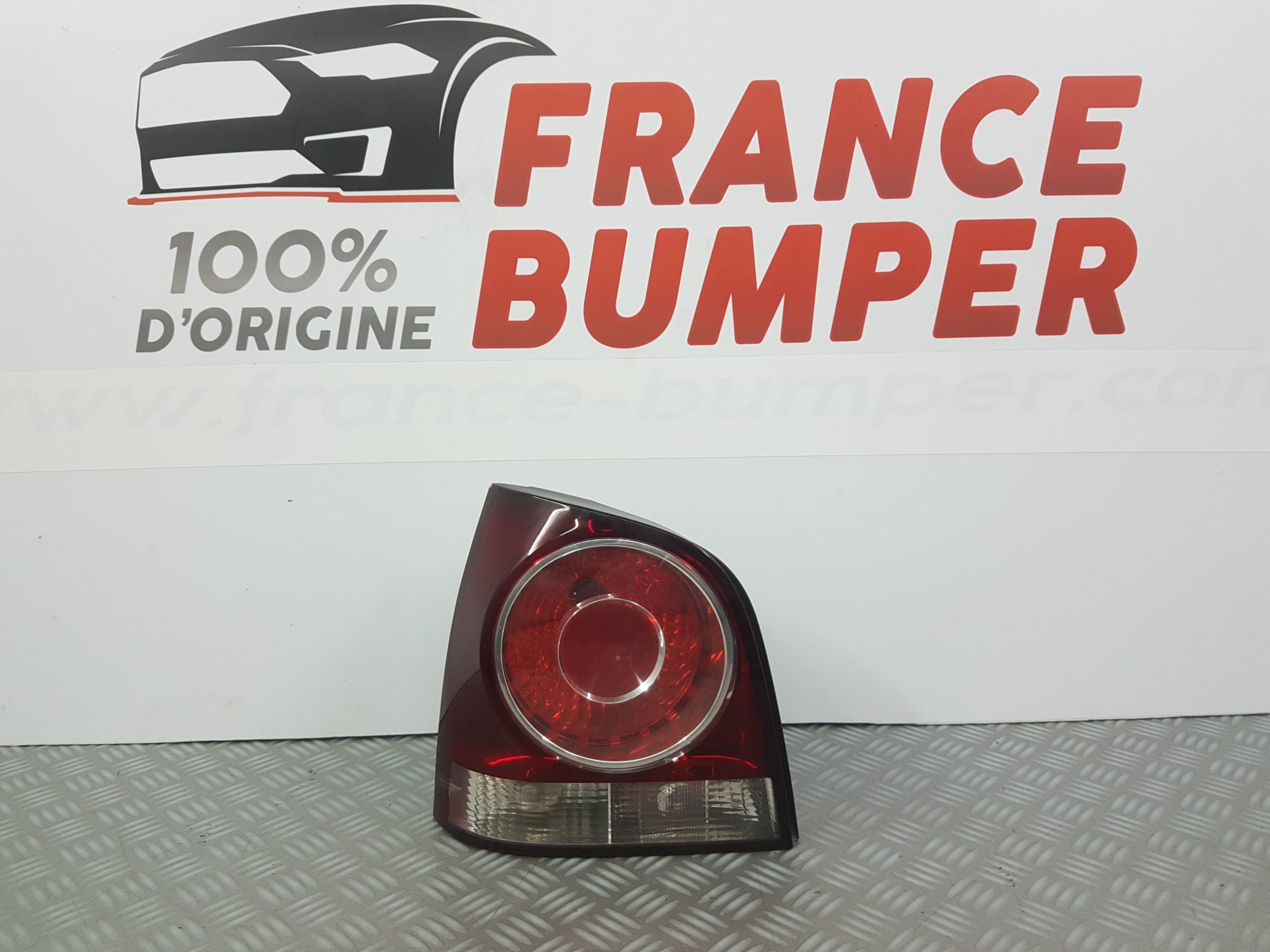 FEUX ARRIERE G VOLKSWAGEN POLO 4 PH2 FRANCE BUMPER