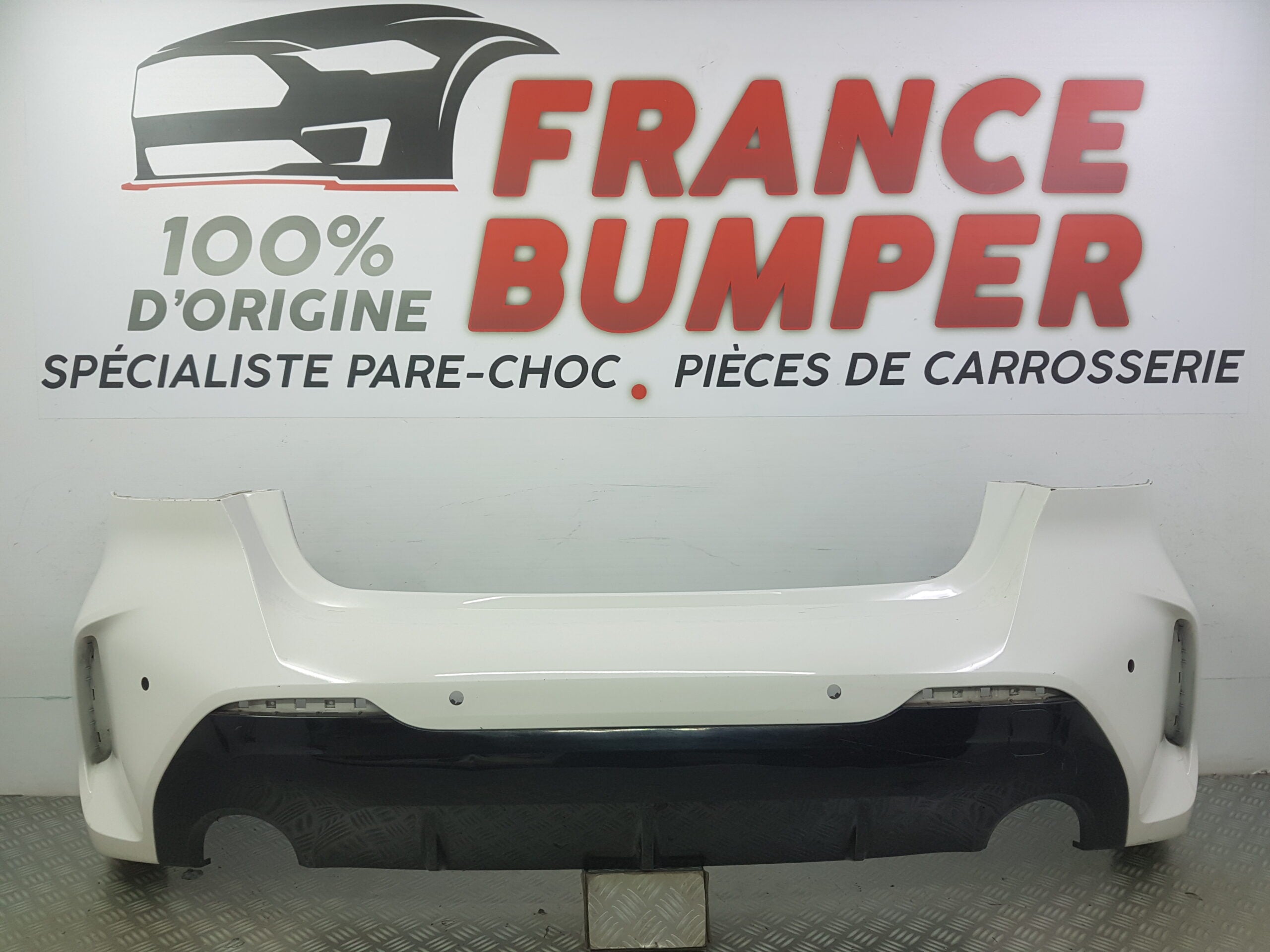 PARE CHOC ARRIERE BMW SERIE 1 III F40 PACK M FRANCE BUMPER