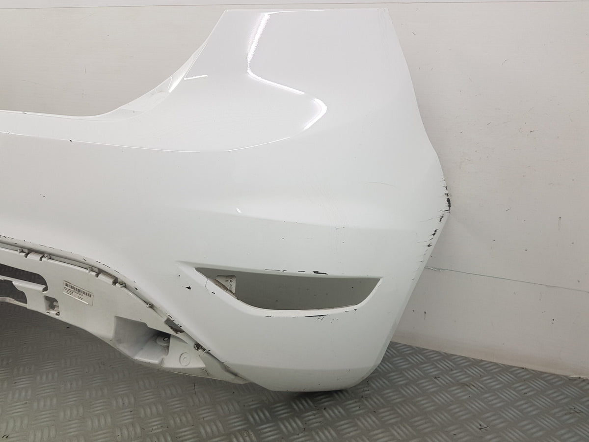 PARE CHOC ARRIERE FORD FIESTA 6 FRANCE BUMPER